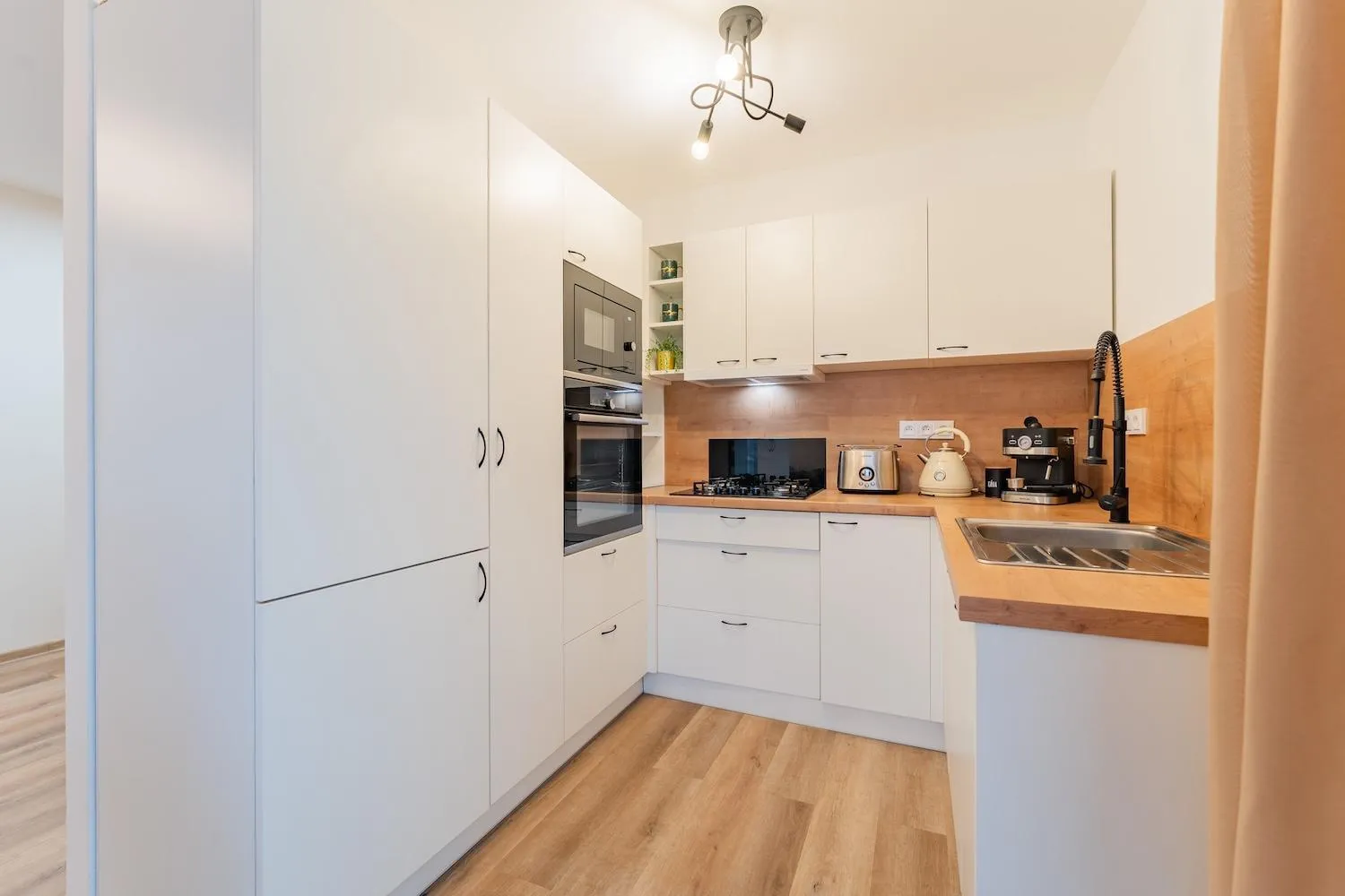 kitchen in Wellness Apartmány Vila Republika