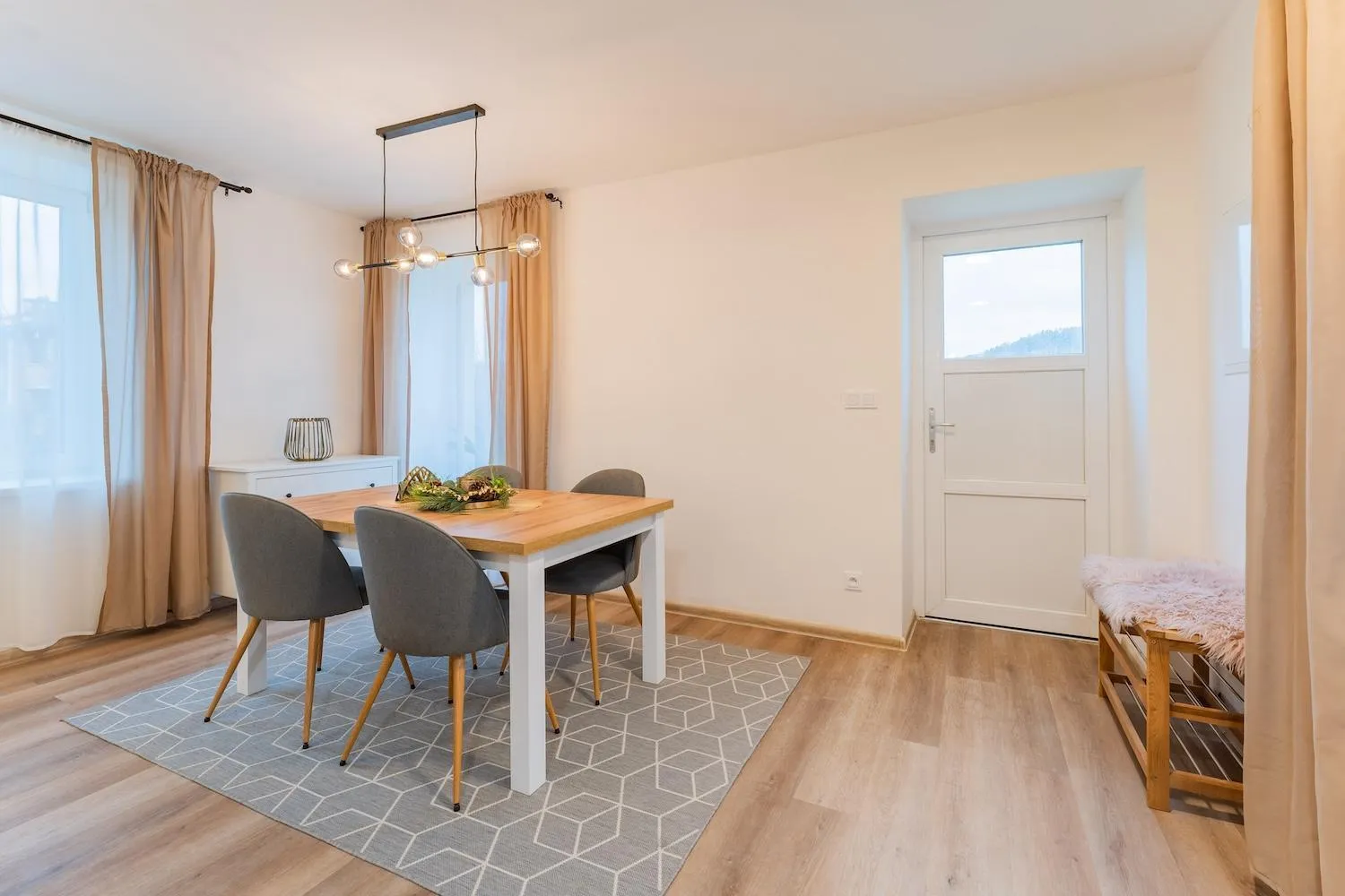 Dining area in Wellness Apartmány Vila Republika