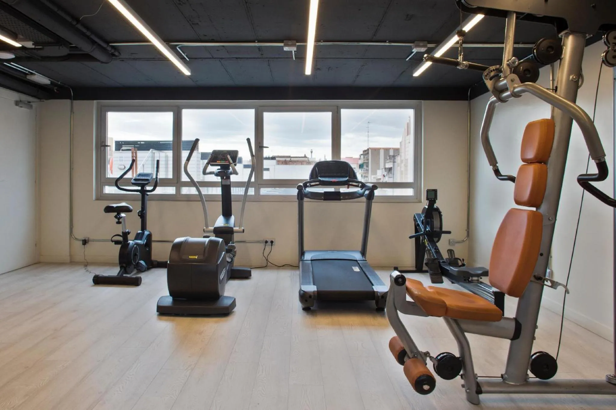 Fitness centre/facilities in Aparthotel Bcn Montjuic