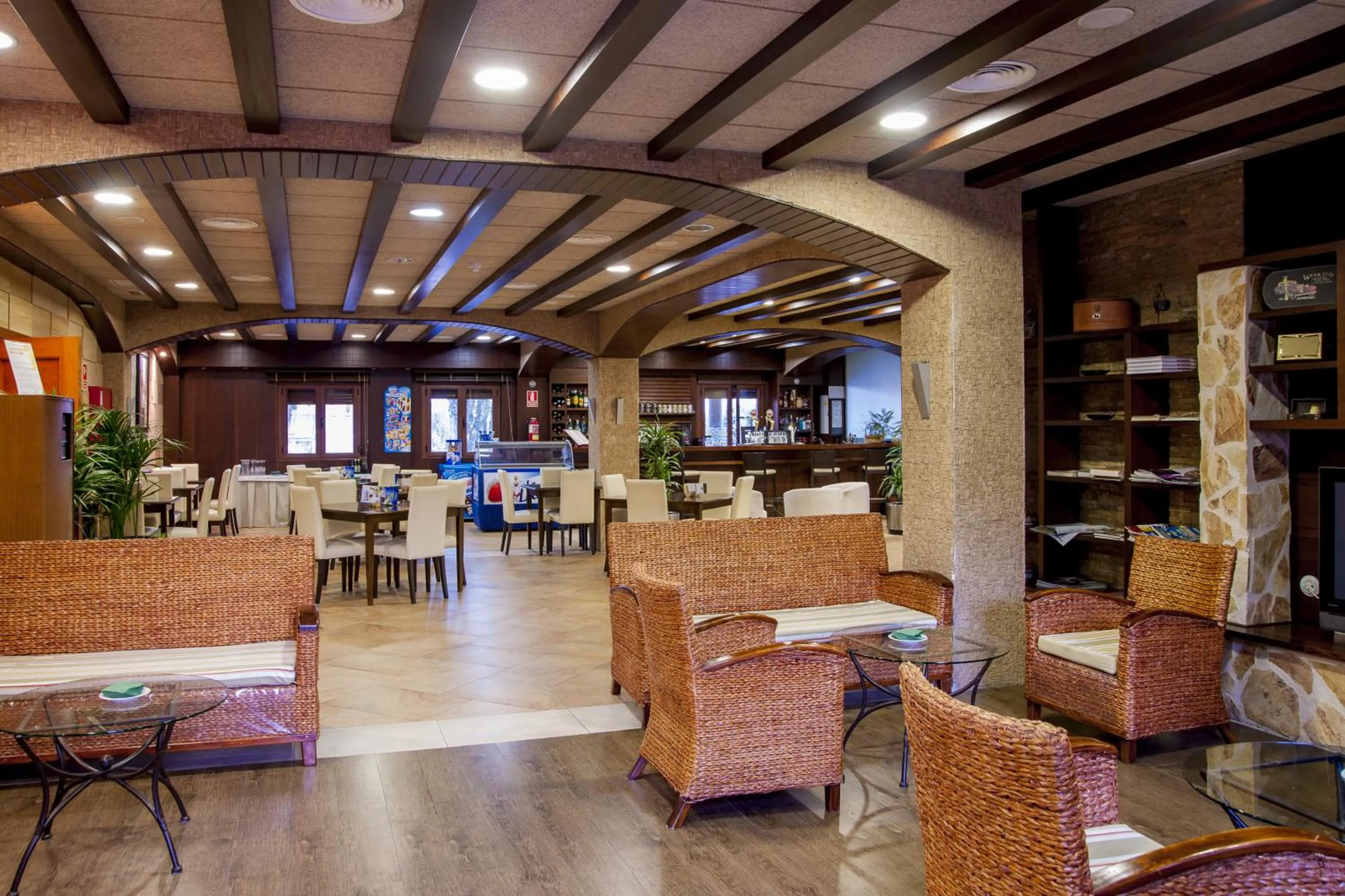 Communal lounge/ TV room in Hotel Comendador