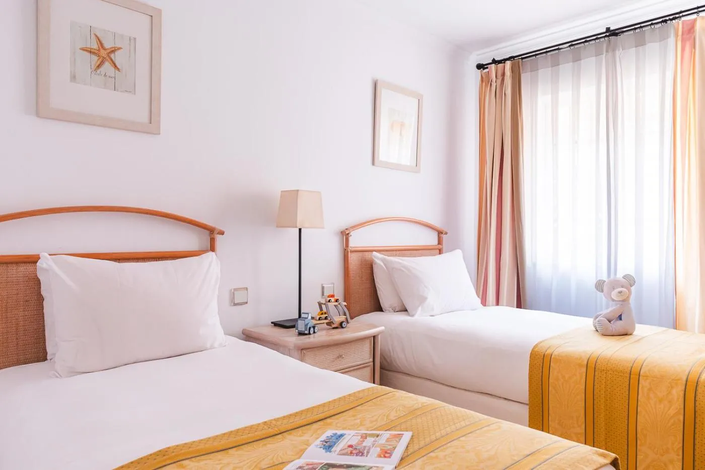 Bedroom, Bed in Ona Lomas Village - La Manga Club