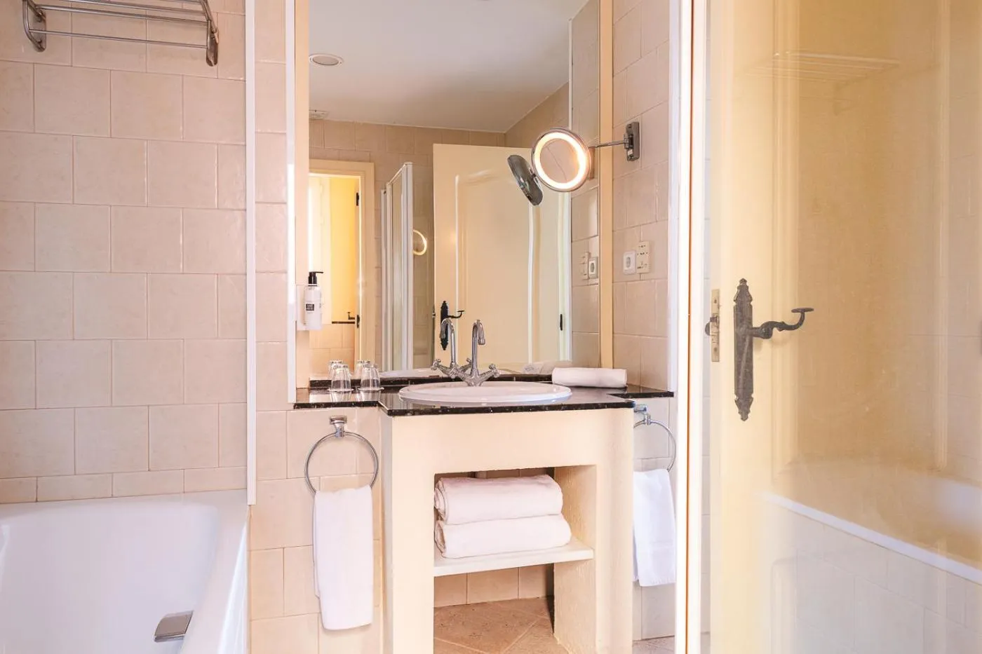 Bathroom in Ona Lomas Village - La Manga Club