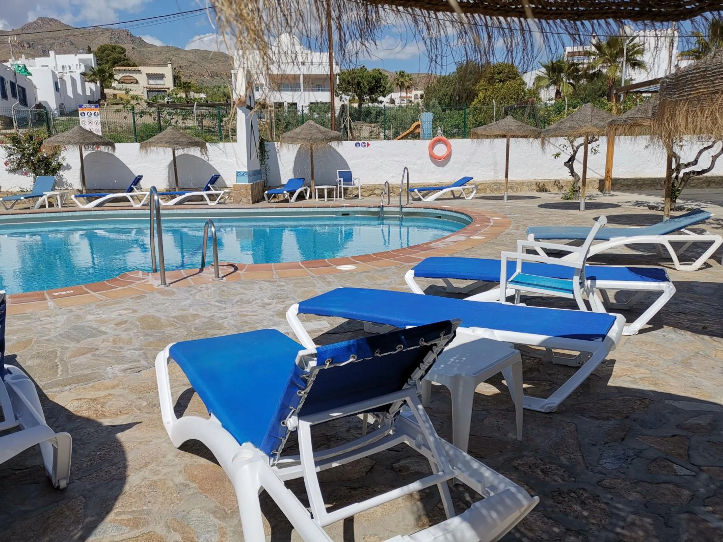 Swimming pool in Hotel El Puntazo I