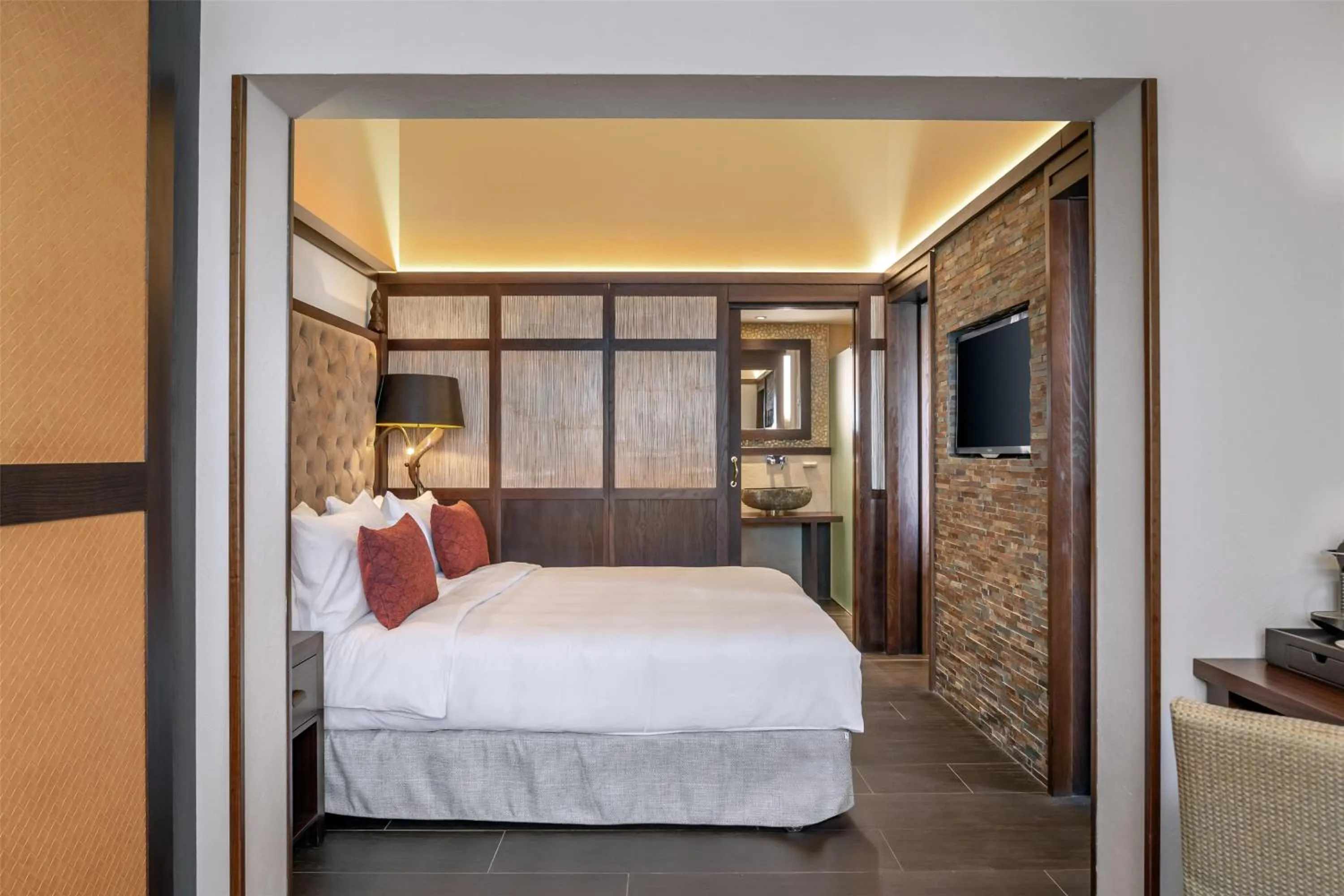 Photo of the whole room, Bed in Lindner Hotel Mallorca Portals Nous, part of JdV by Hyatt