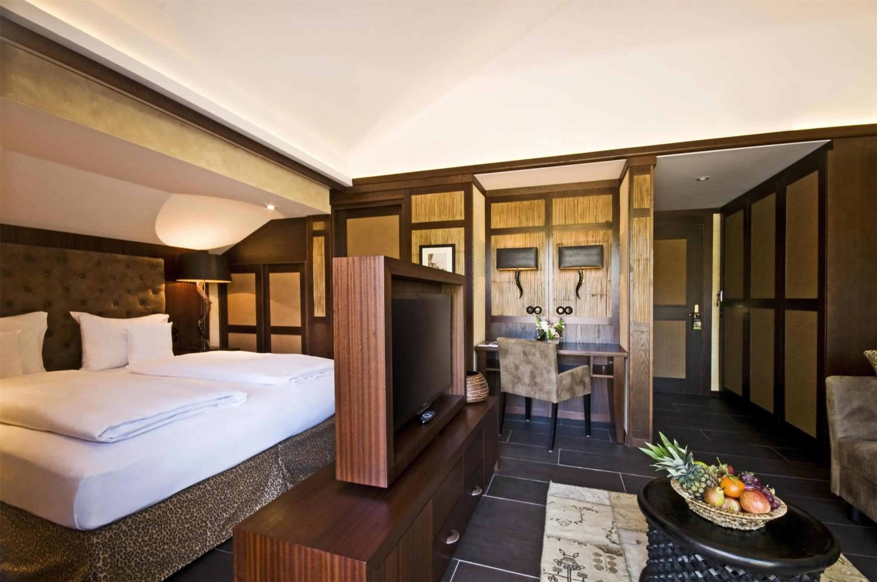 Photo of the whole room, Bed in Lindner Hotel Mallorca Portals Nous, part of JdV by Hyatt