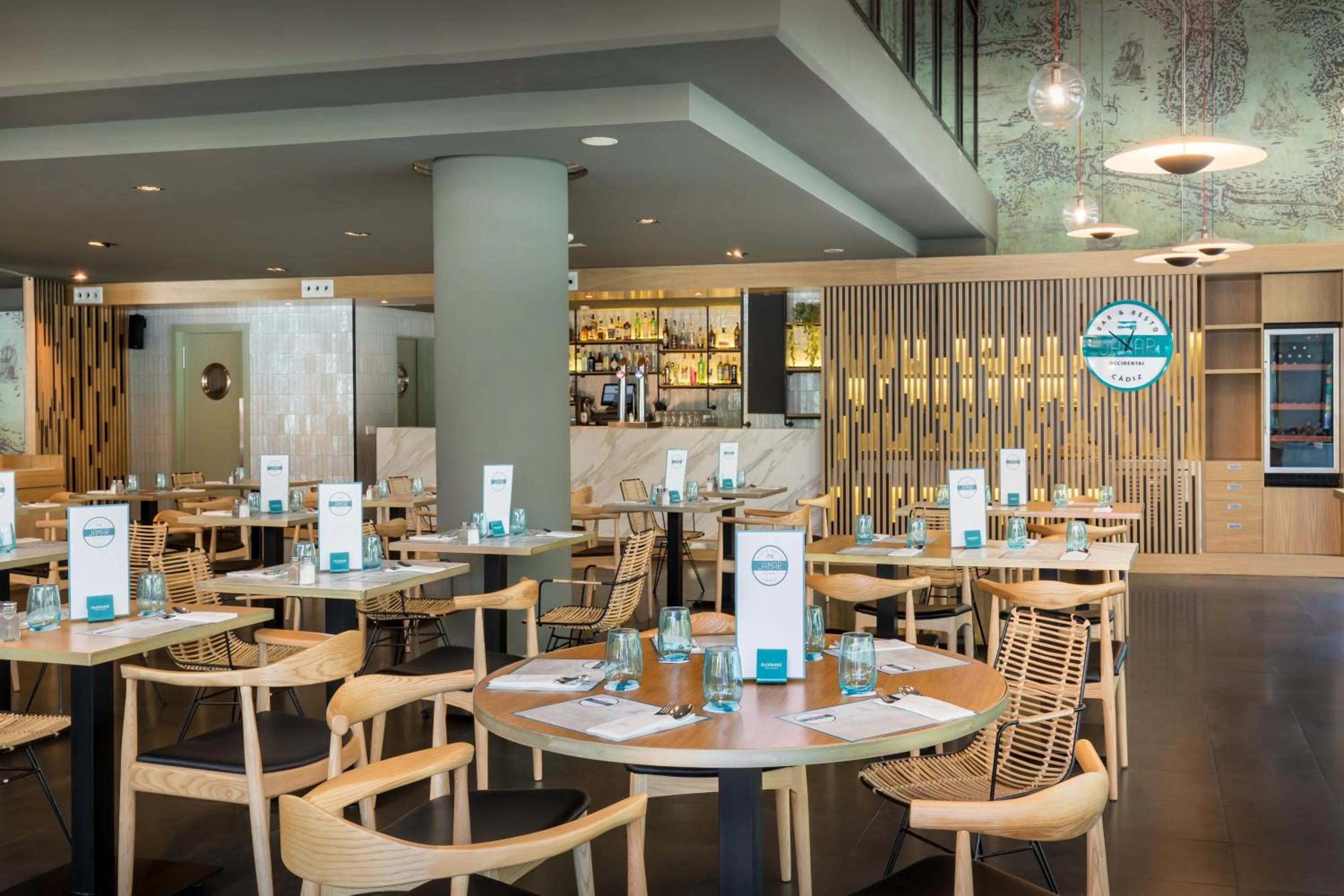 Restaurant/places to eat in Occidental Cádiz