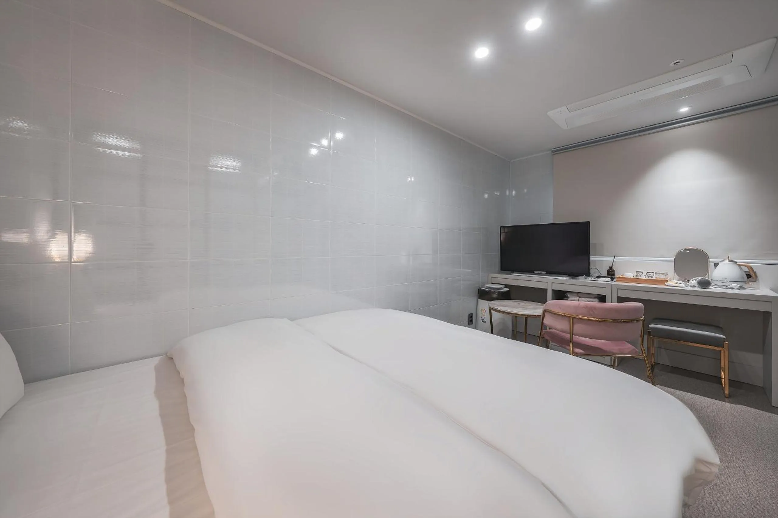 Bed in Daegu February Hotel Lions Park