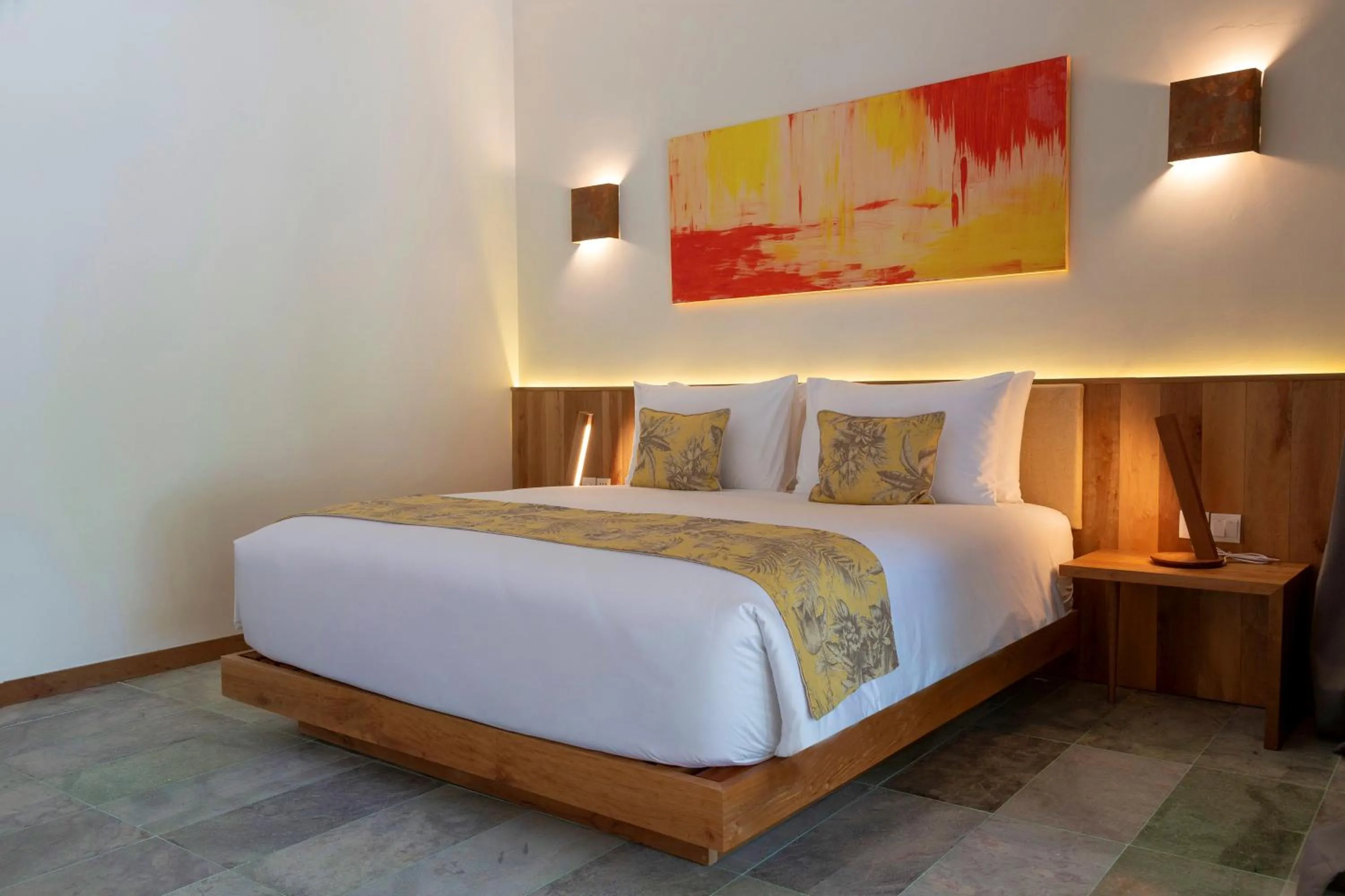 Bed in ISLAND CENTER POINT