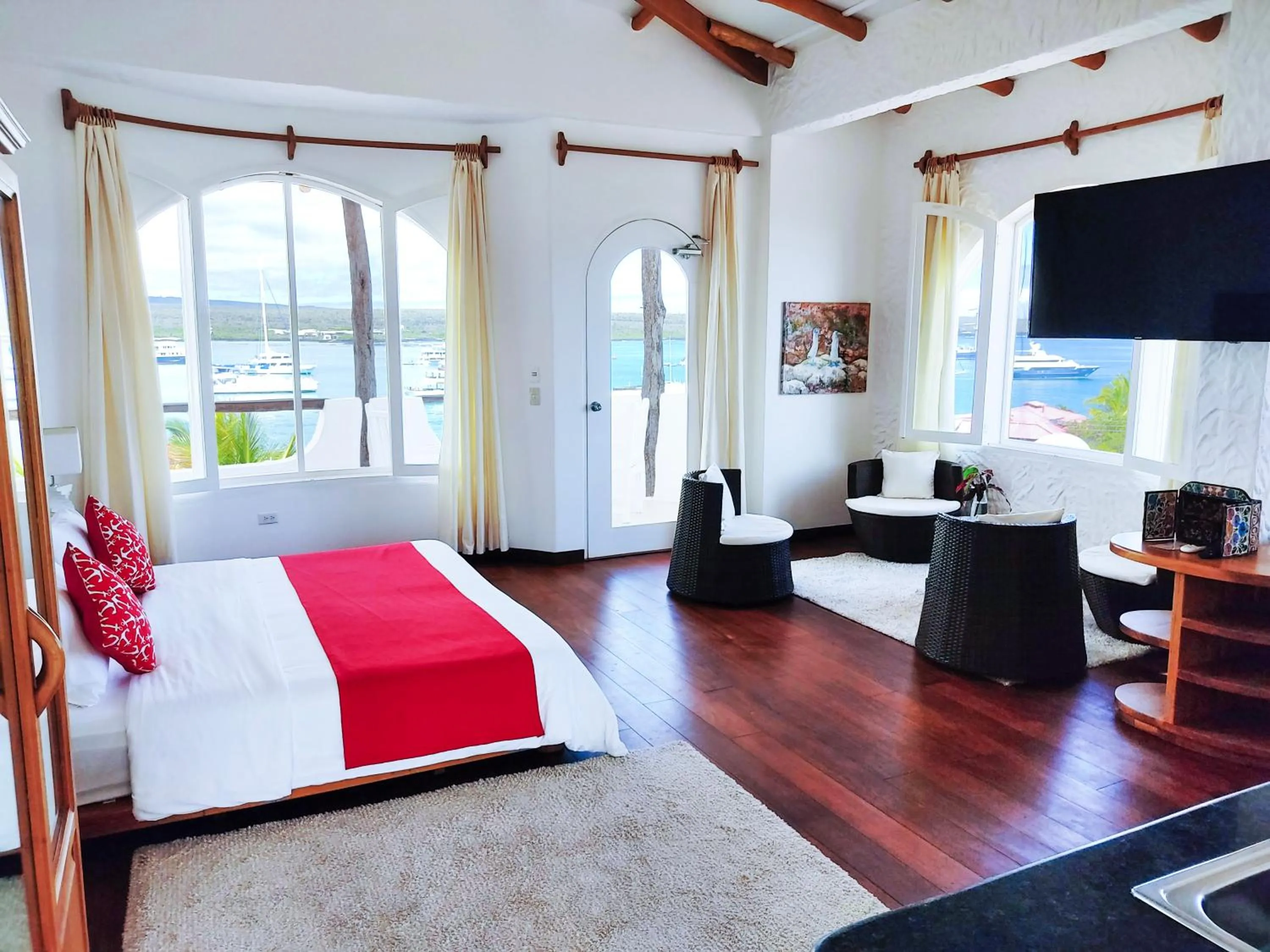 TV and multimedia, Bed in Hotel Angermeyer Waterfront Inn