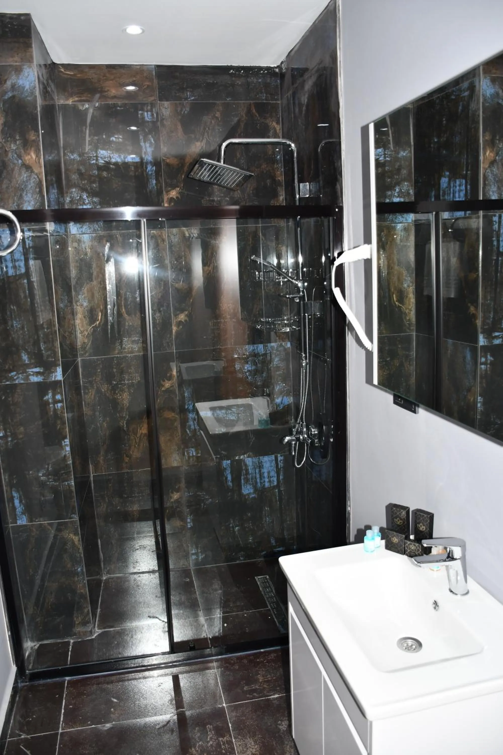 Hmz KONAKLAMA ÇEKMEKÖY