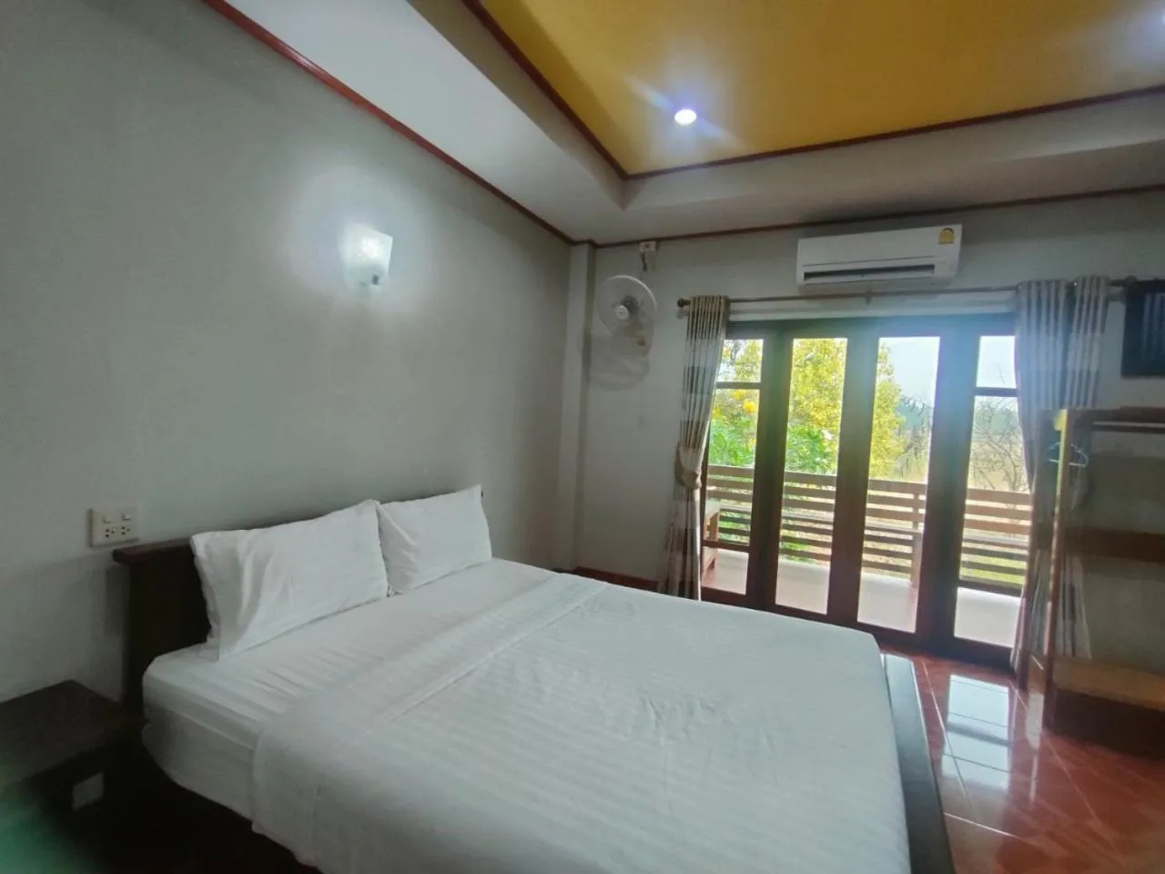 Bed in Chatchawan Resort