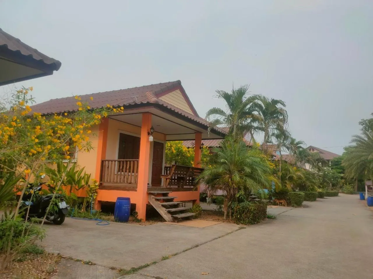 Property building in Chatchawan Resort
