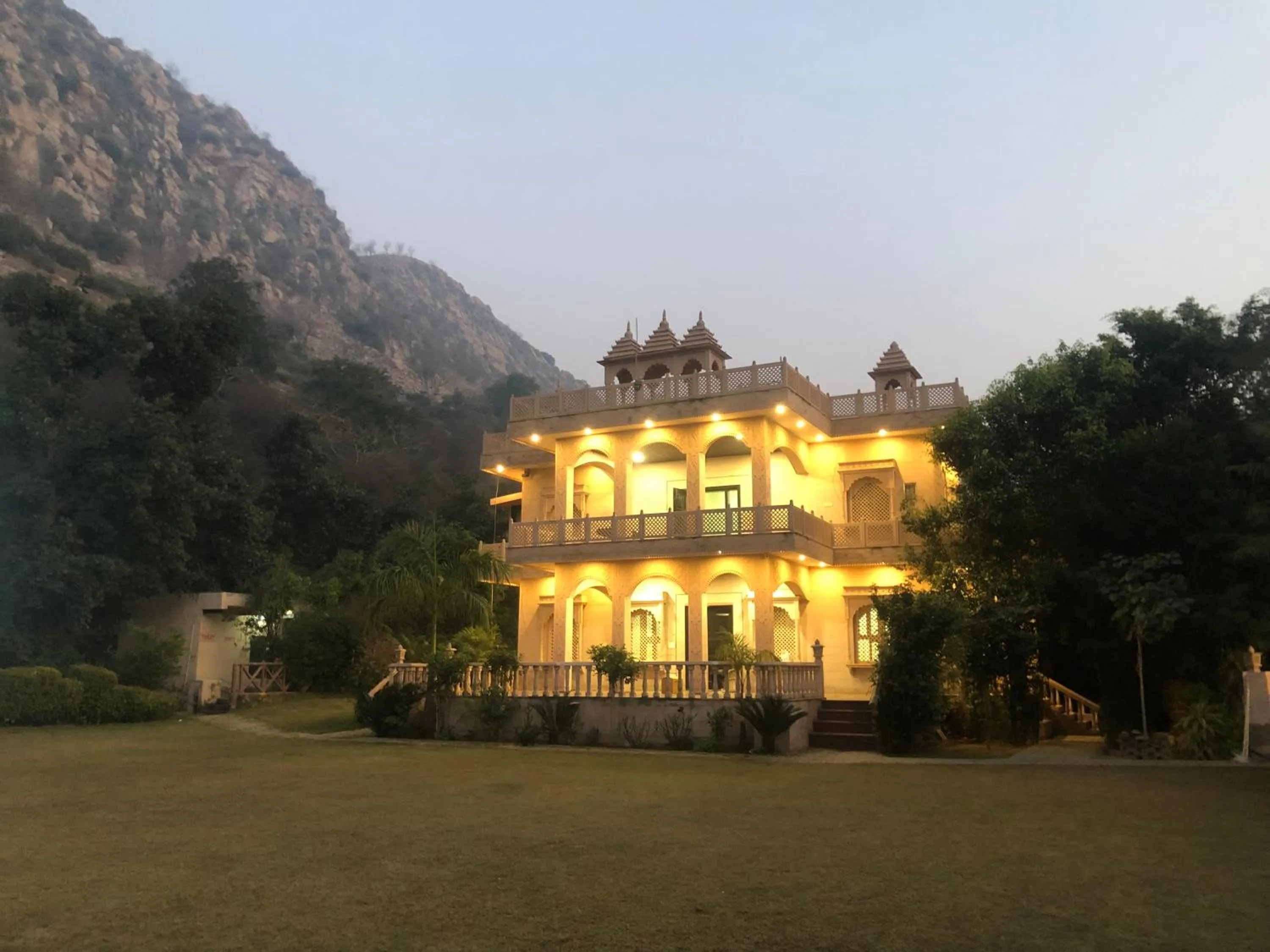 Property building in Namanbagh
