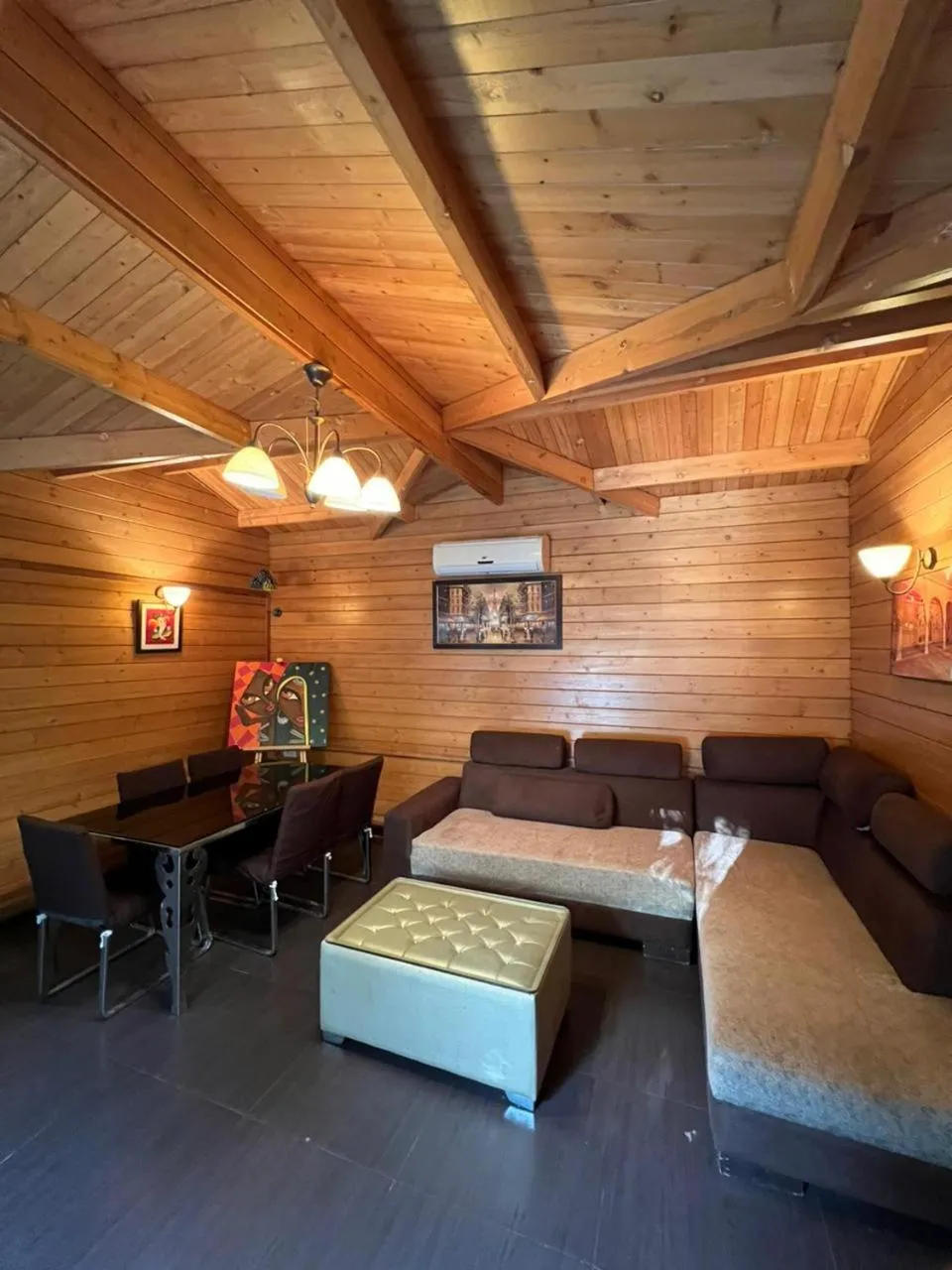 Living room in Namanbagh