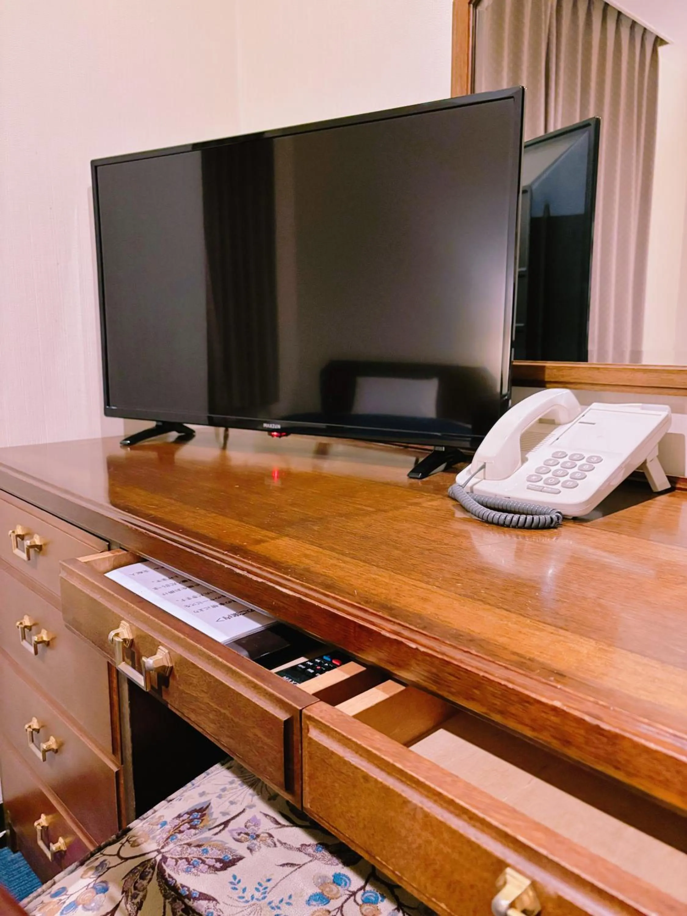 Photo of the whole room in Inuyama City Hotel
