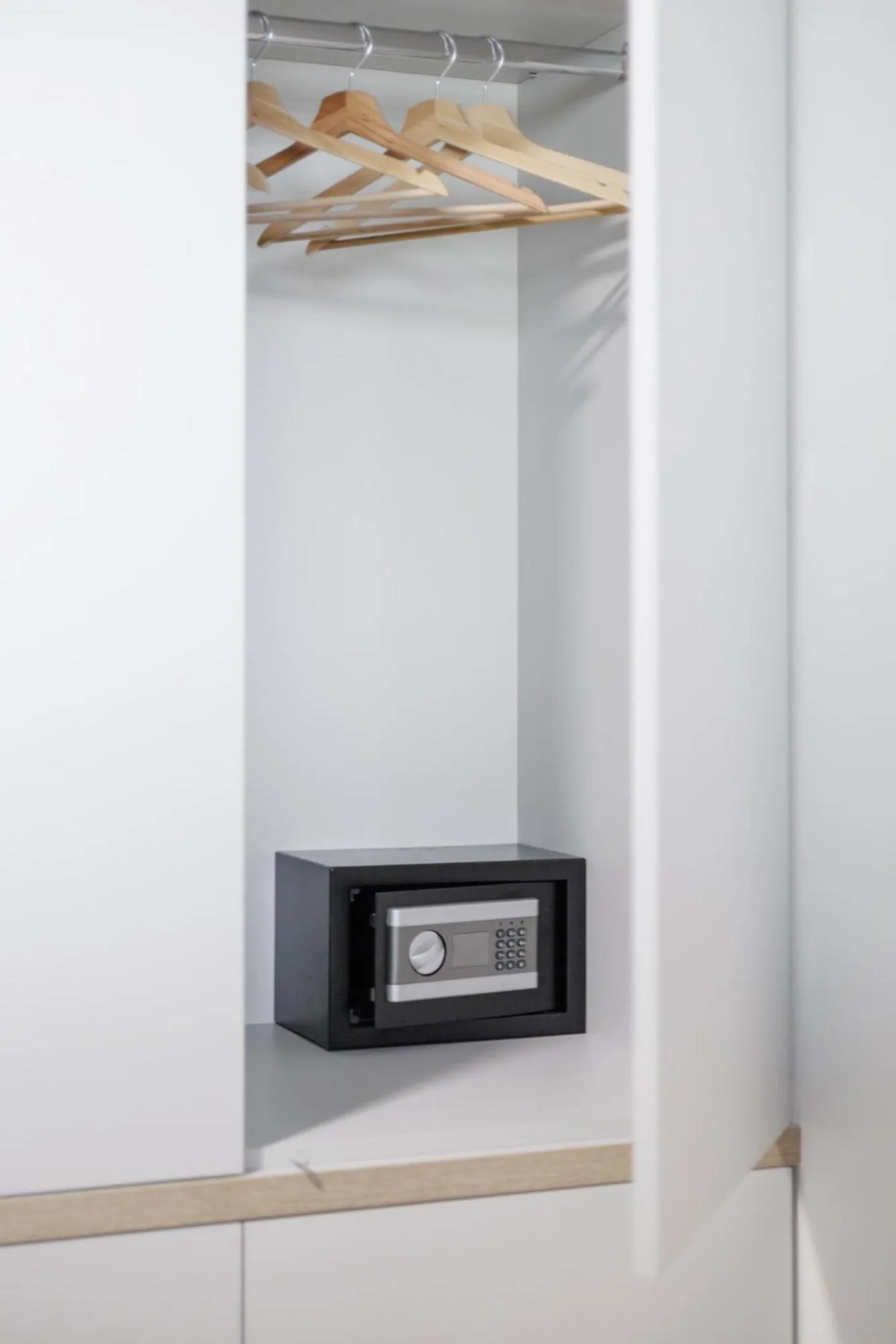 safe in Aparthotel Na Klenici