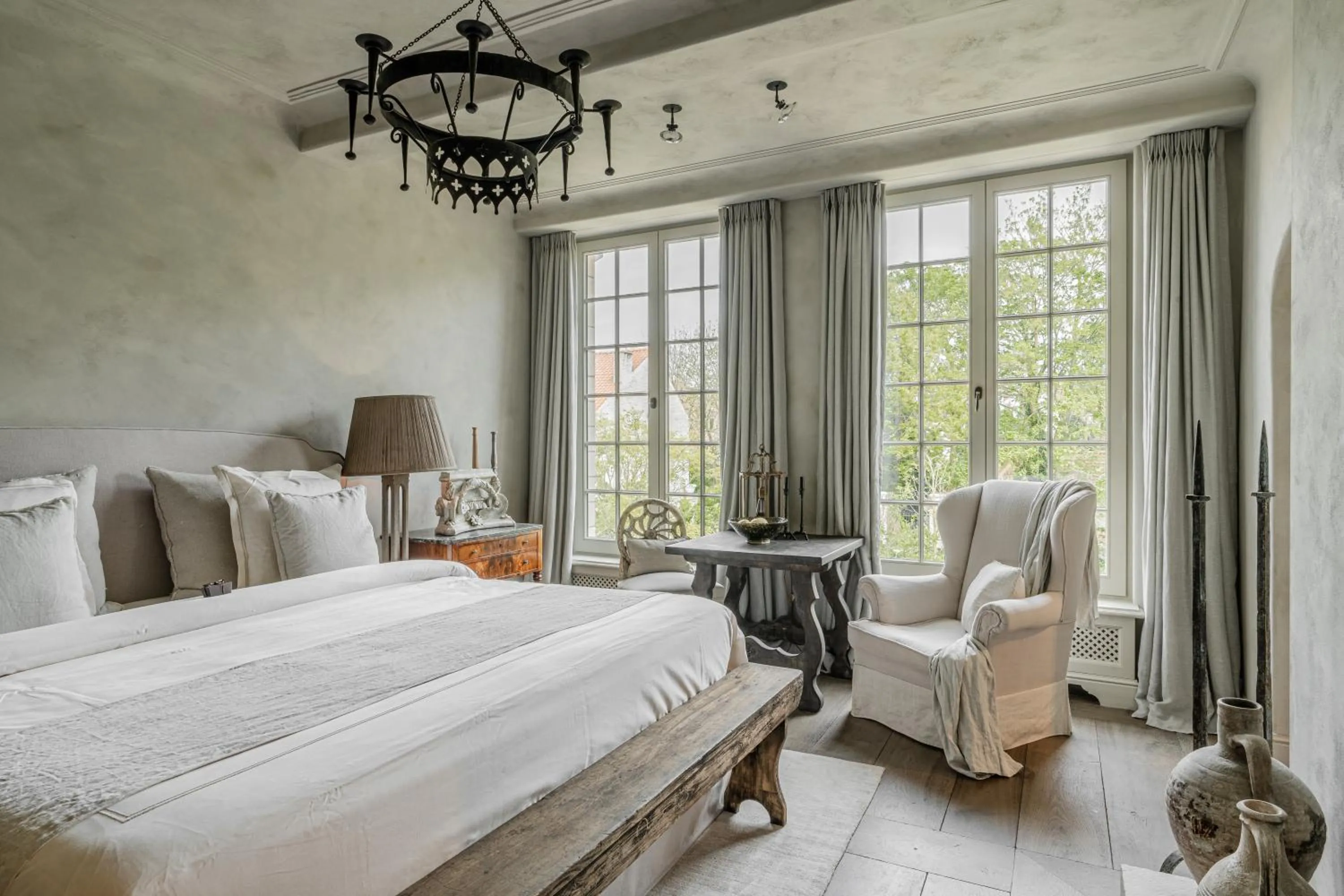 Bedroom, Bed in The Notary