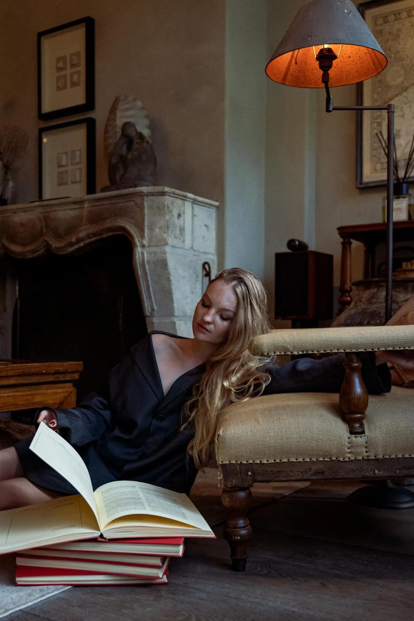 Library in The Notary