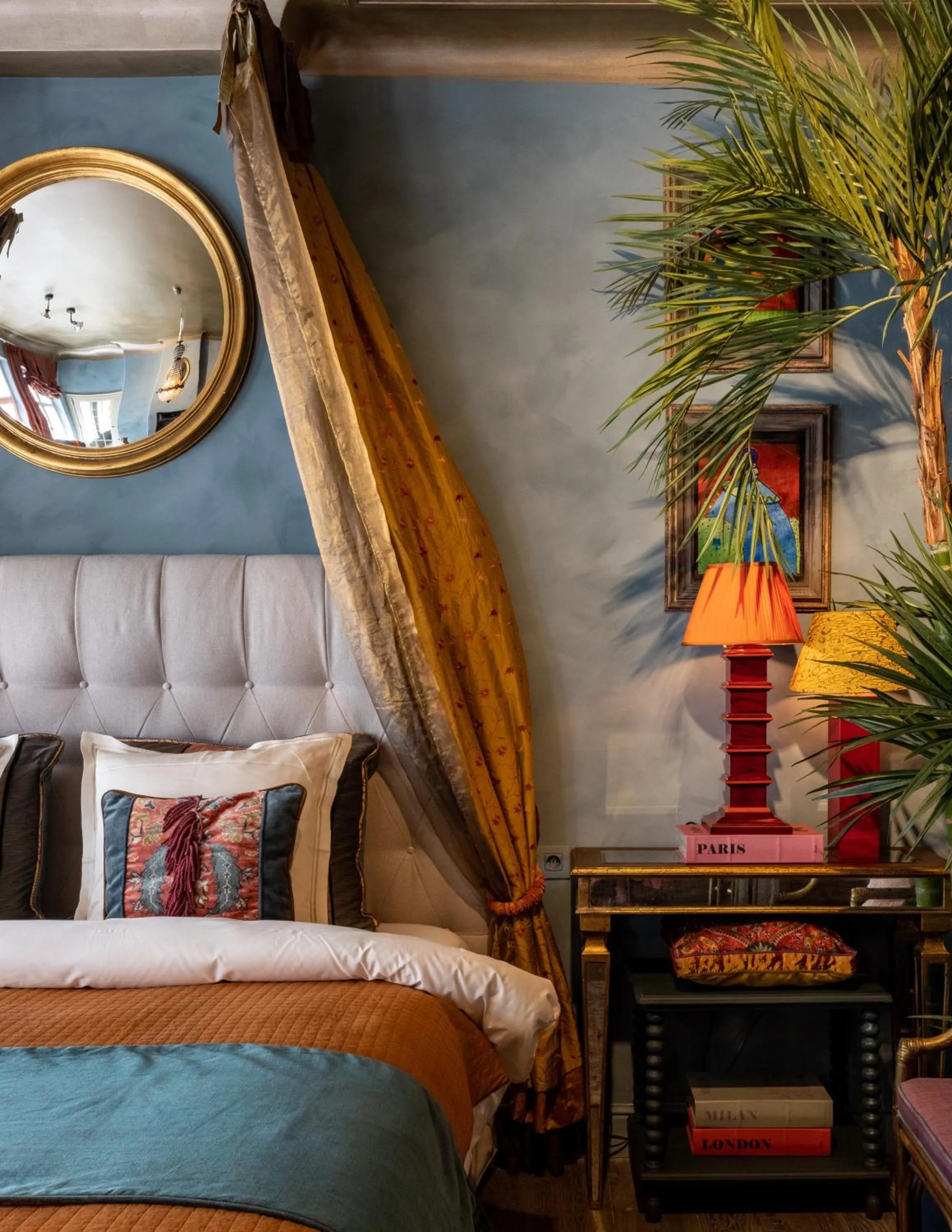 Bedroom, Bed in The Notary