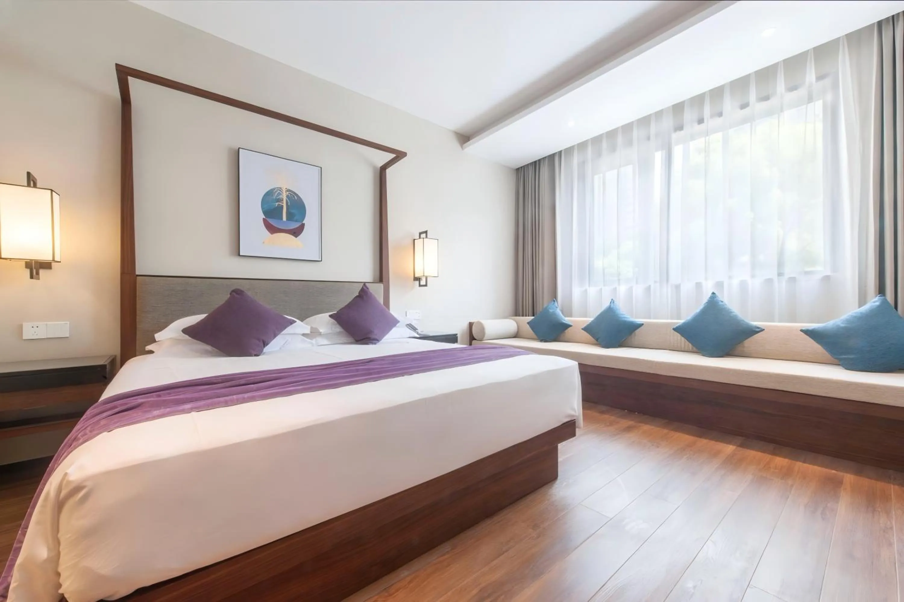 Photo of the whole room, Bed in SSAW Boutique Hotel Shanghai Huangpu River