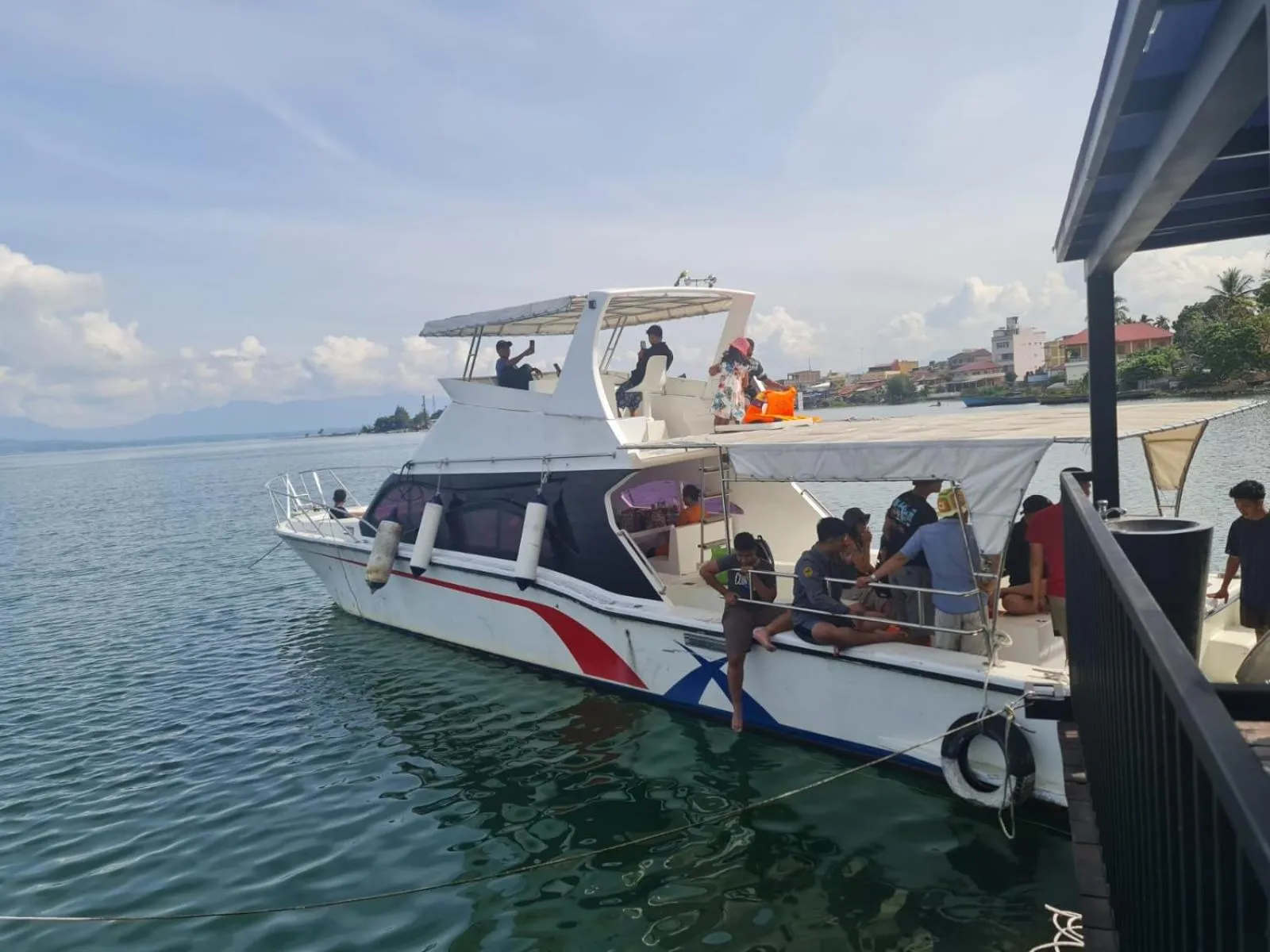 Skiing in PURNAMA BALIGE HOTEL