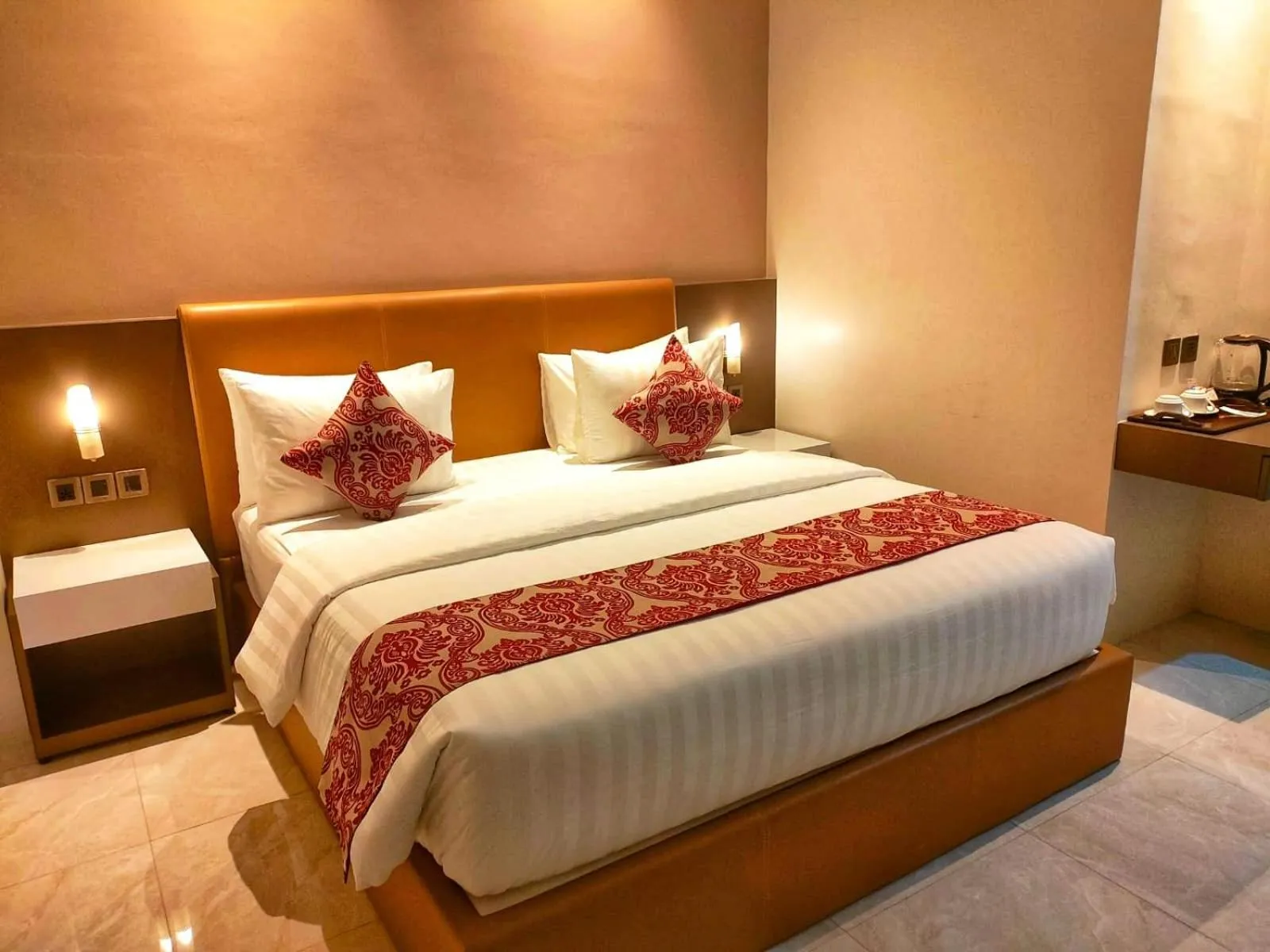 Bed in PURNAMA BALIGE HOTEL