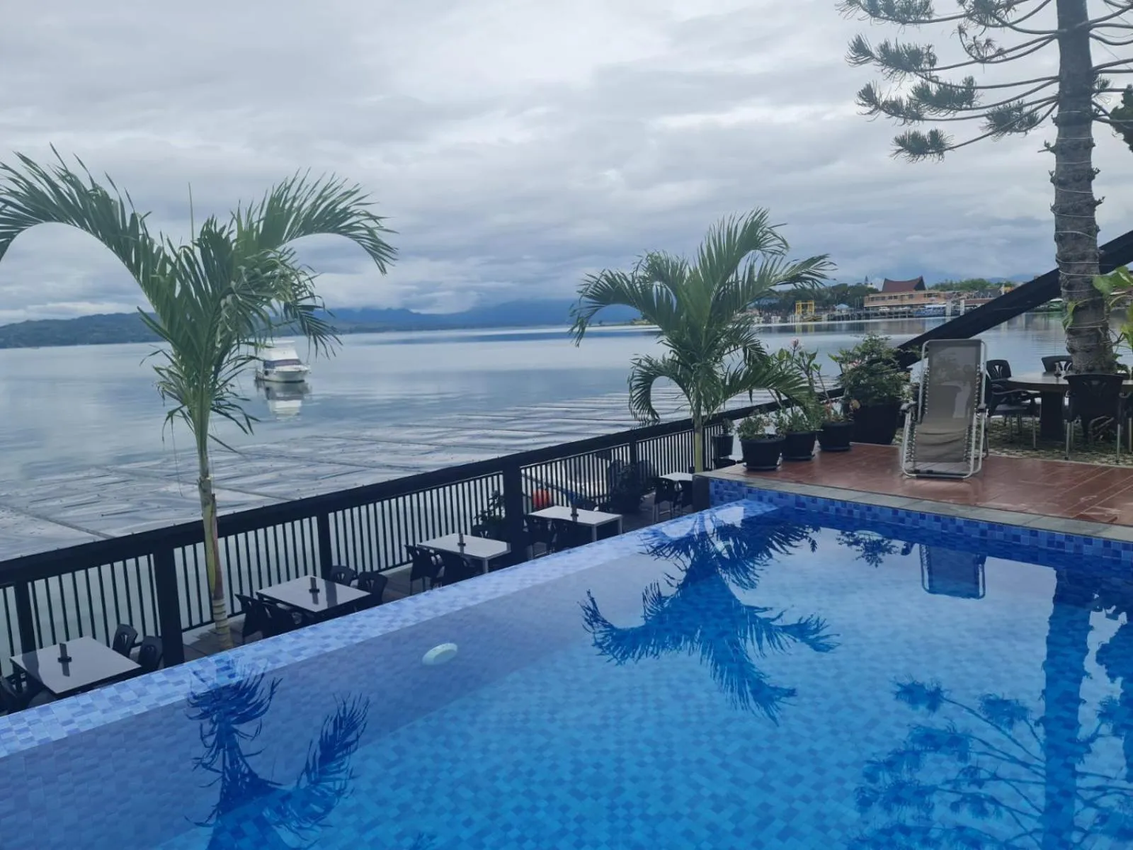Swimming pool in PURNAMA BALIGE HOTEL