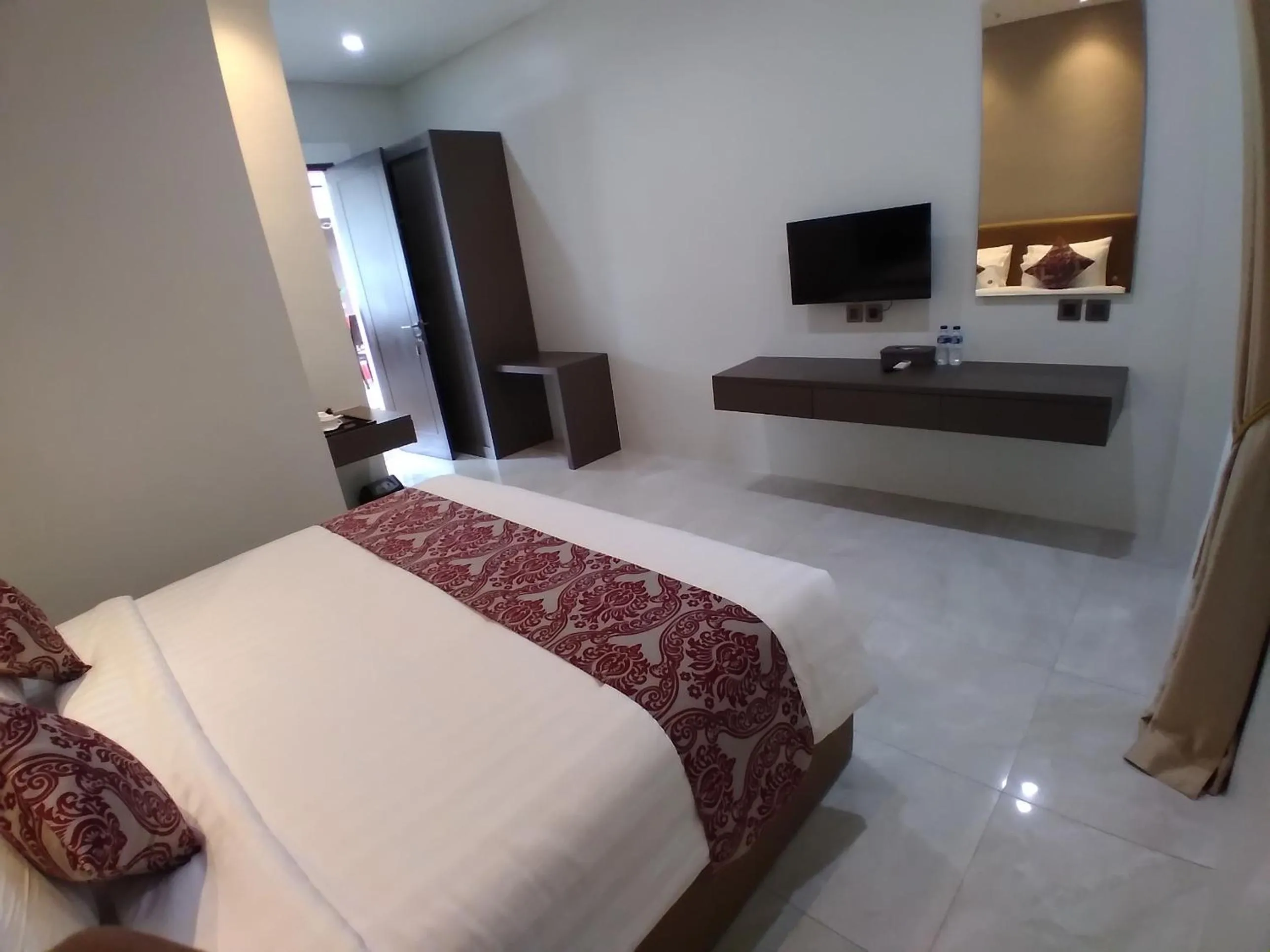 Bedroom, Bed in PURNAMA BALIGE HOTEL