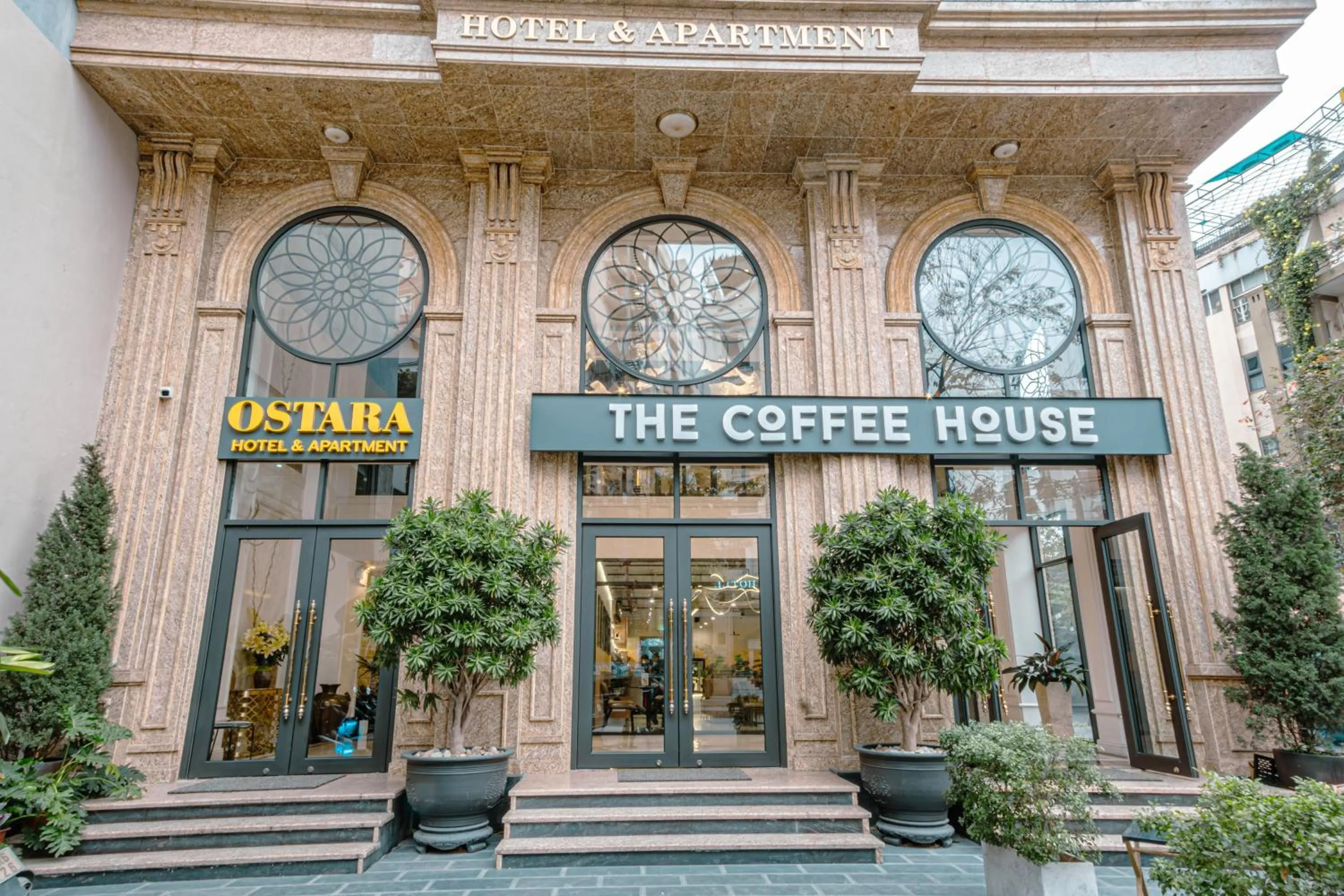 Facade/entrance in Ostara Hotel & Apartment