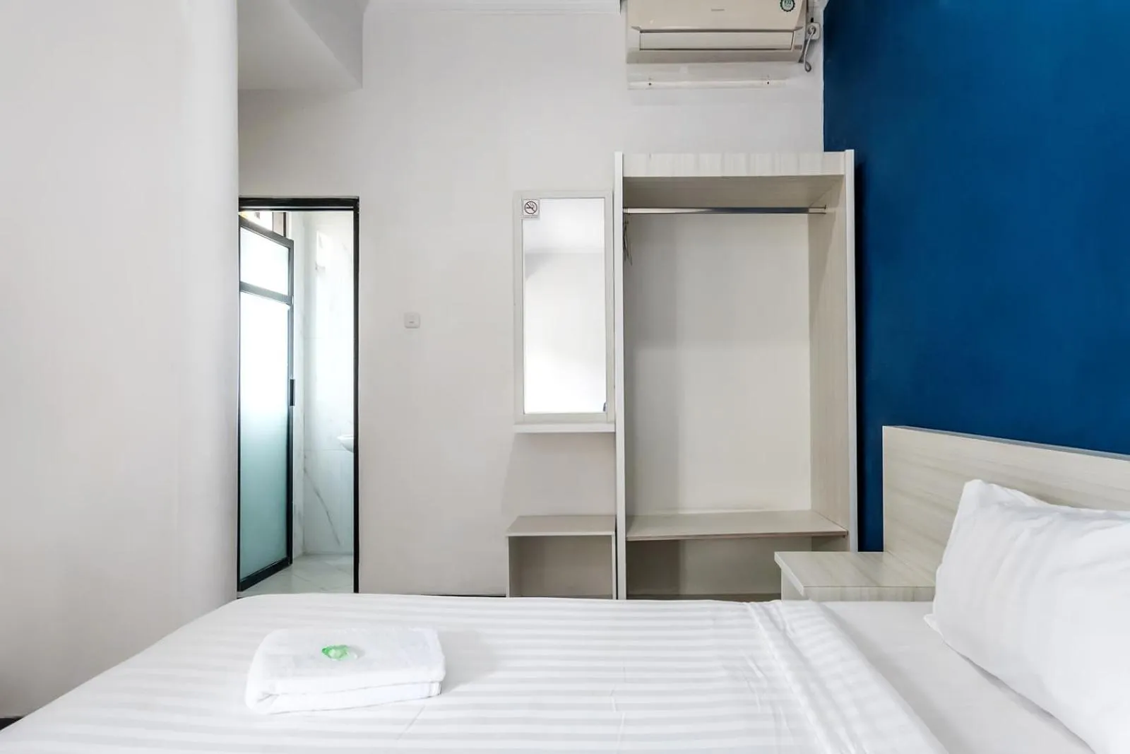 Bedroom, Bed in TwoSpaces Living at Panorama Villas