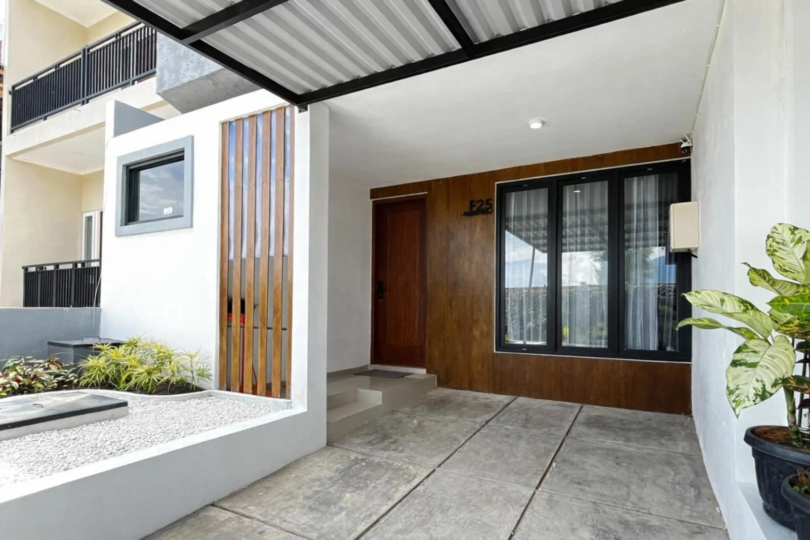 Street view in TwoSpaces Living at Panorama Villas