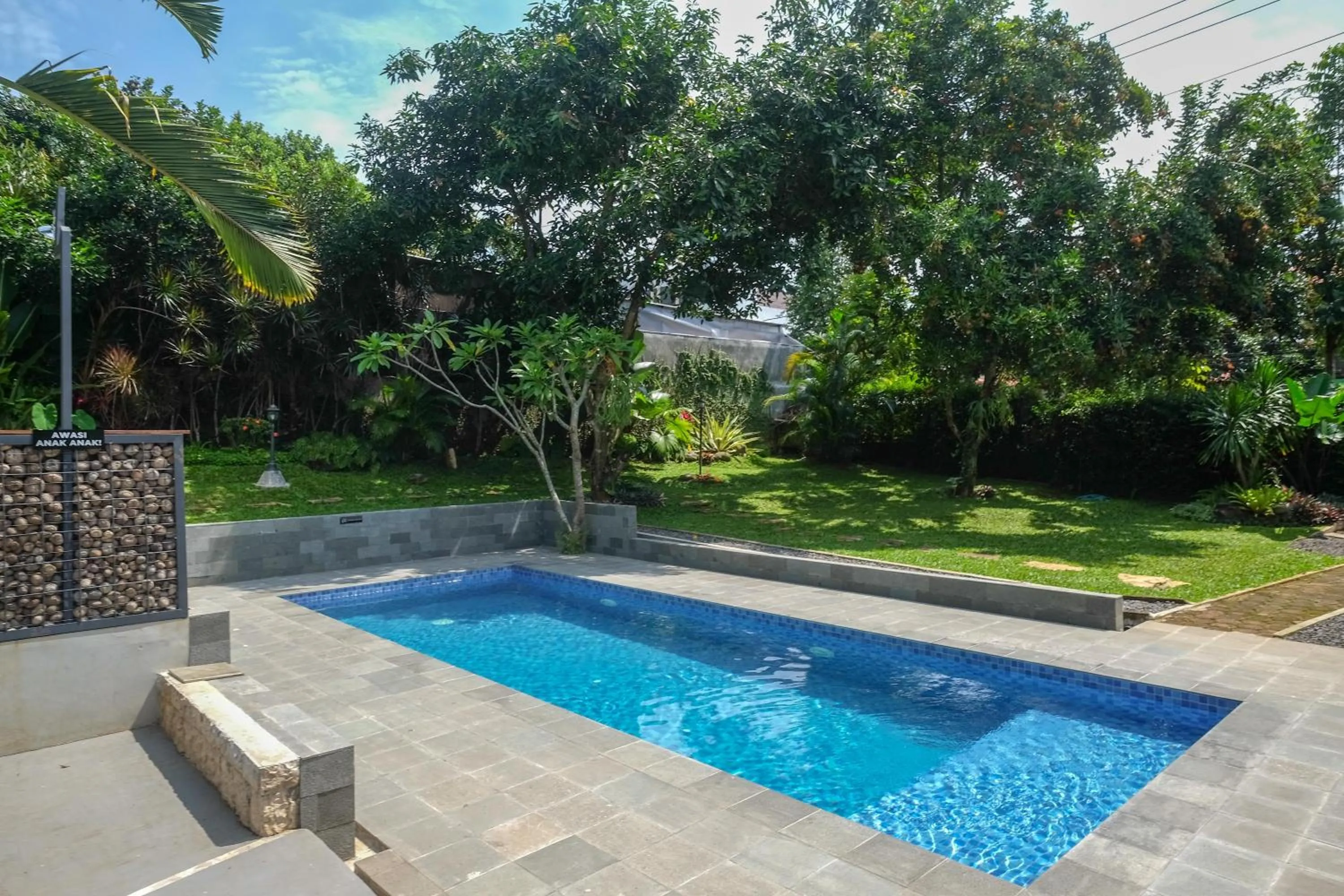 Swimming pool in SAREH VILLA by The Lavana