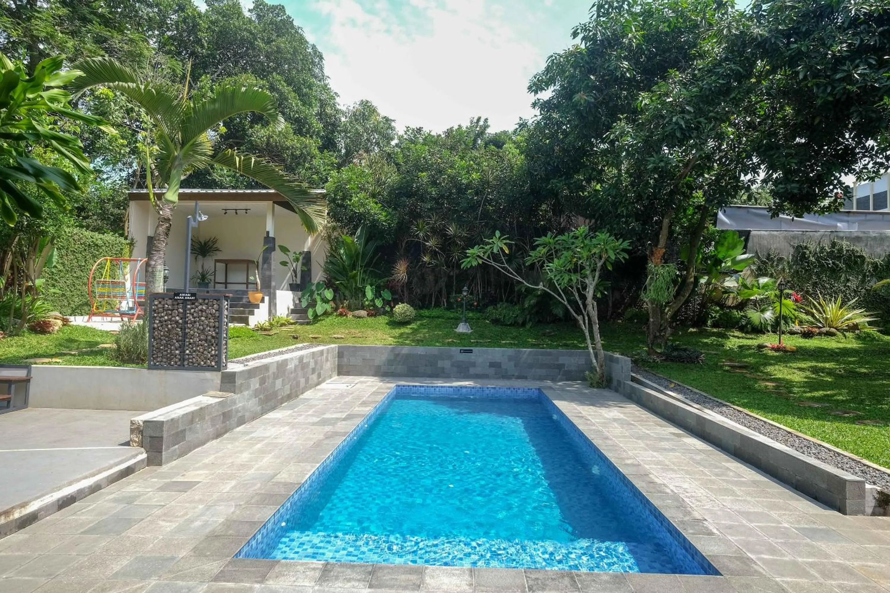Swimming pool in SAREH VILLA by The Lavana