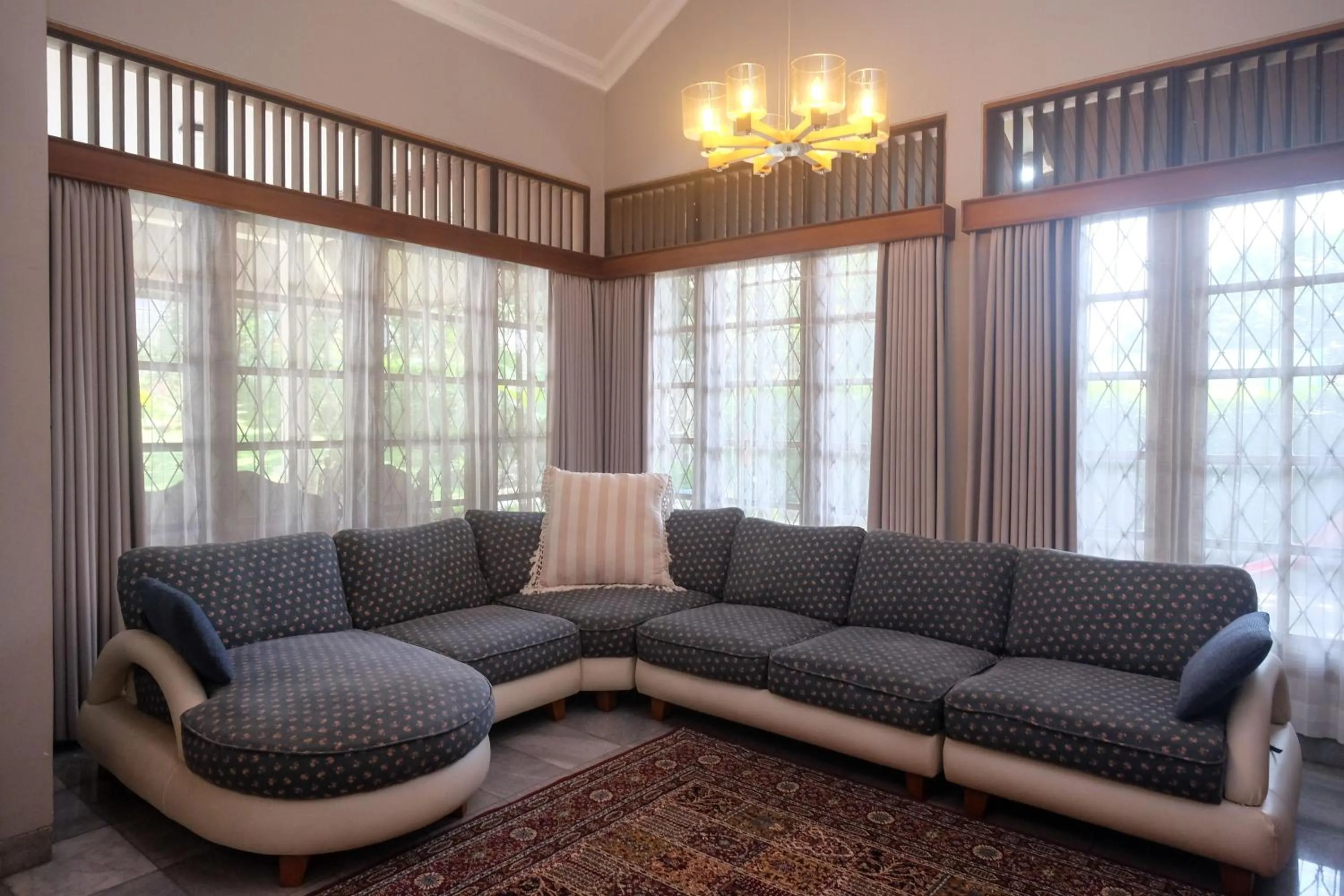 Seating area in SAREH VILLA by The Lavana