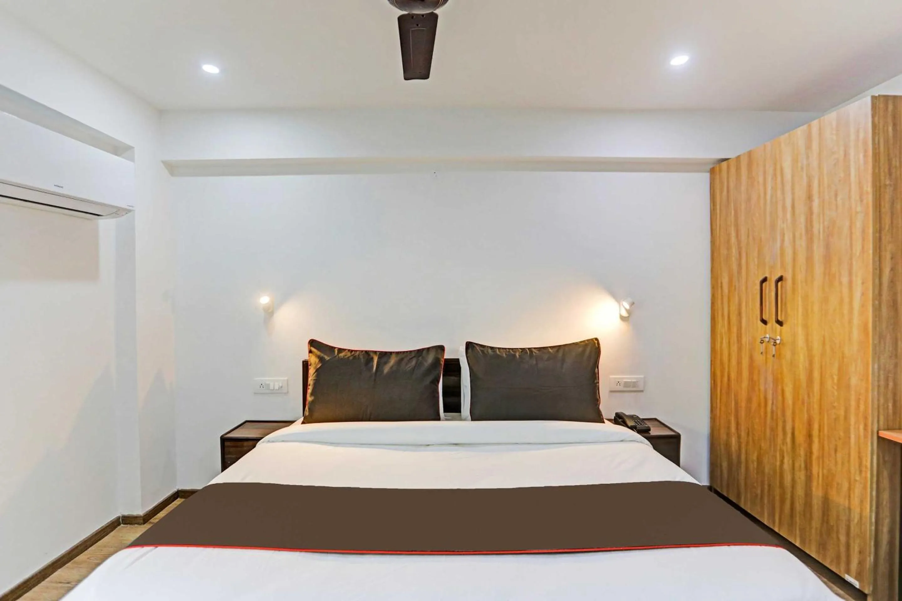 Bedroom, Bed in Townhouse CLOUD BAY