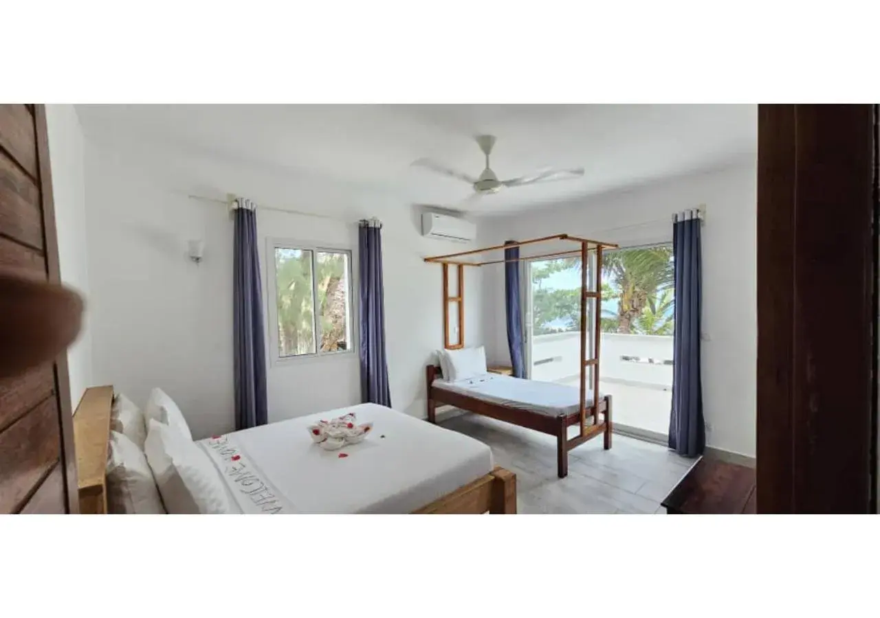 Superior Double or Twin Room with Sea View in Sipano Beach Lodge Kiwengwa Superior Double or Twin Room with Sea View in Sipano Beach Lodge Kiwengwa
