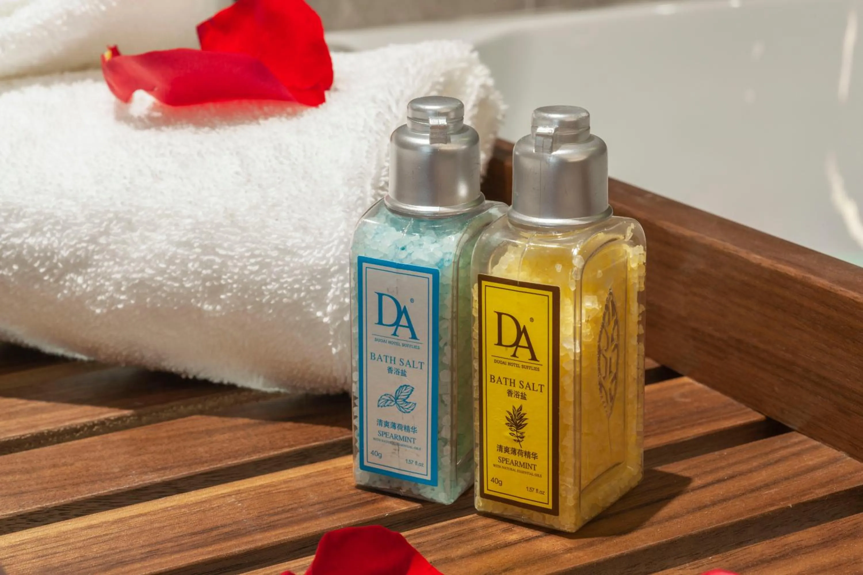 Bath in SSAW Boutiquel Hotel Xizi