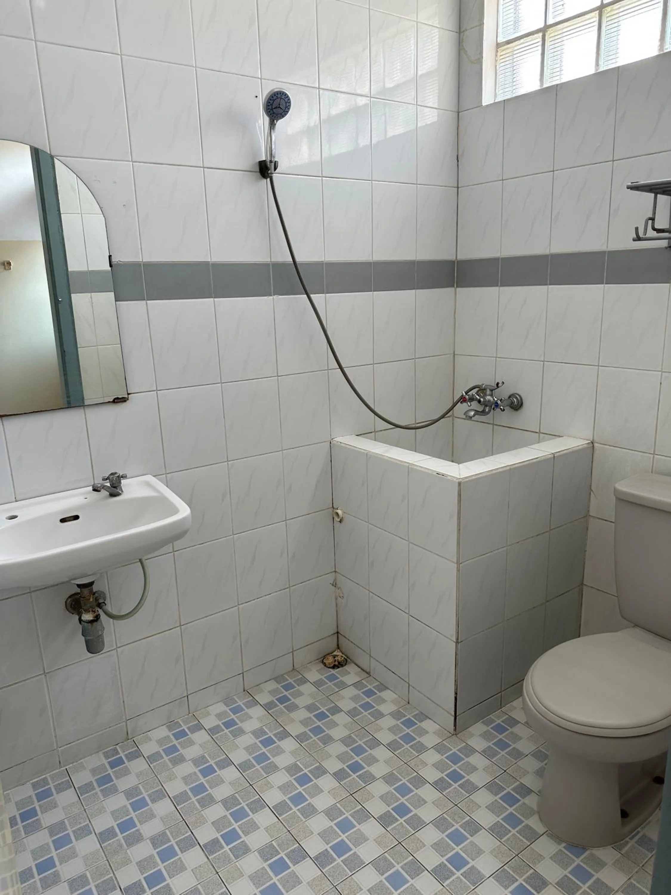 Bathroom in Hotel Mahkota