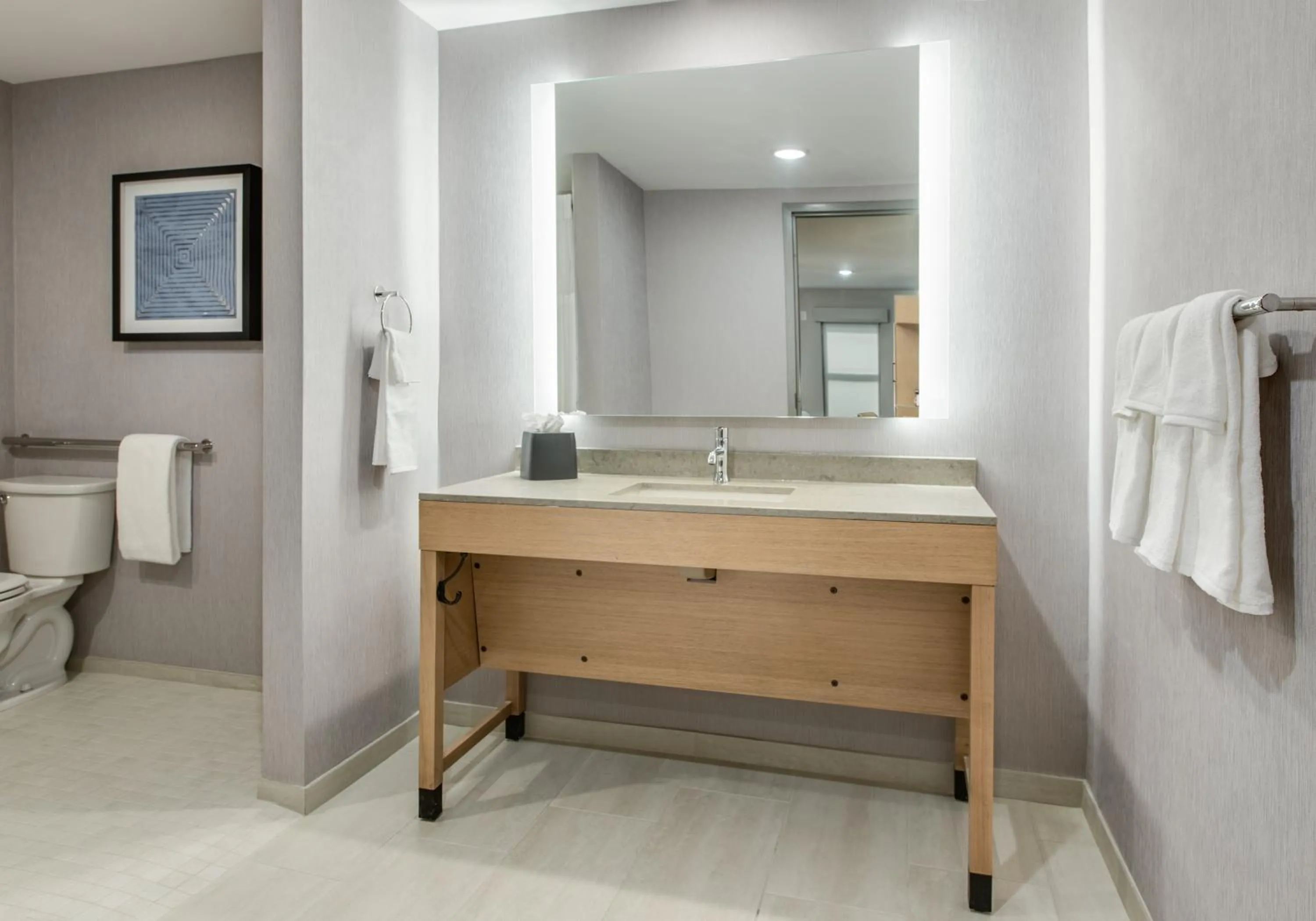 Hyatt Place Newark-Main Street