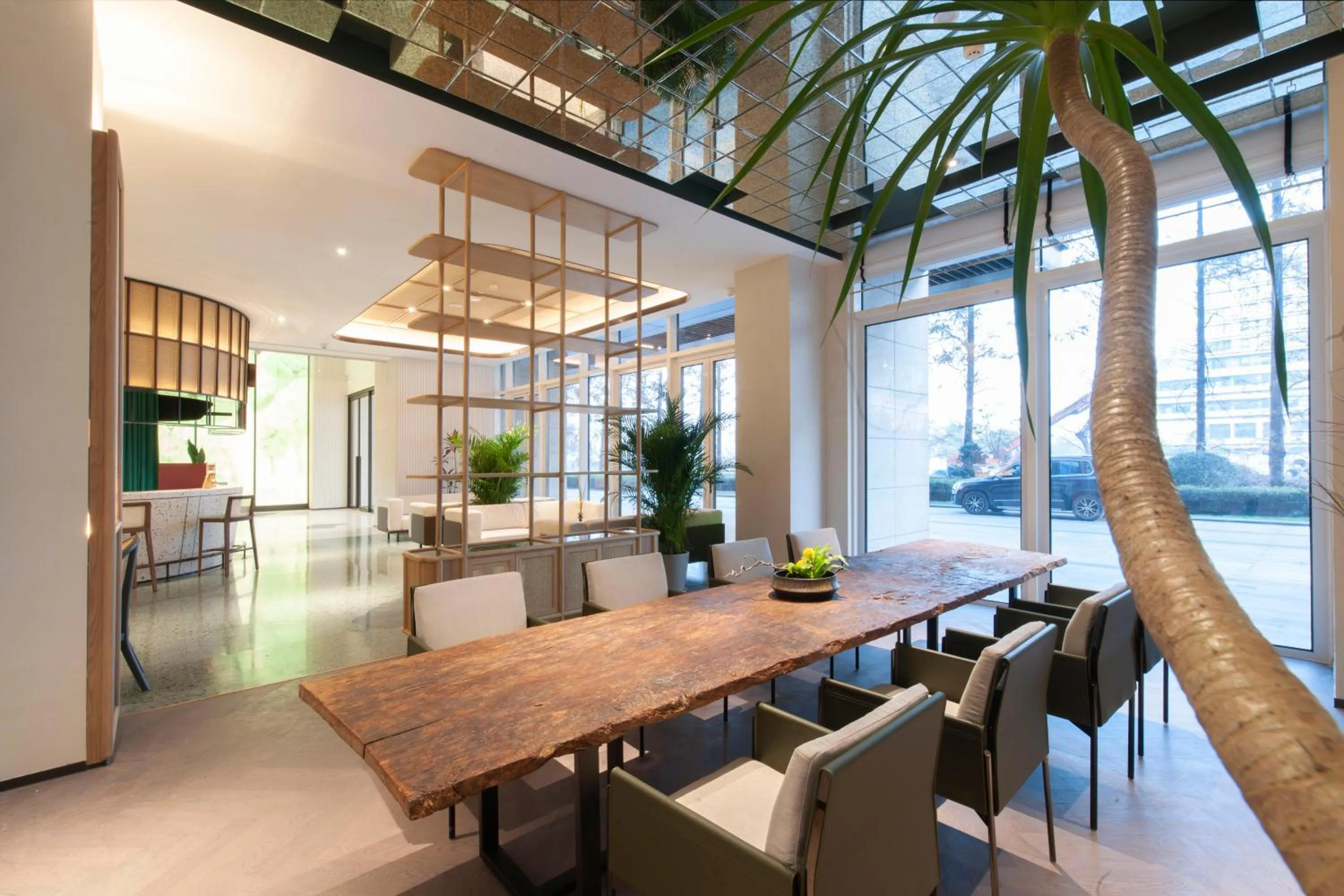 Lobby or reception in SSAW Boutique Hotel ZHIJIANG IMPRESSION