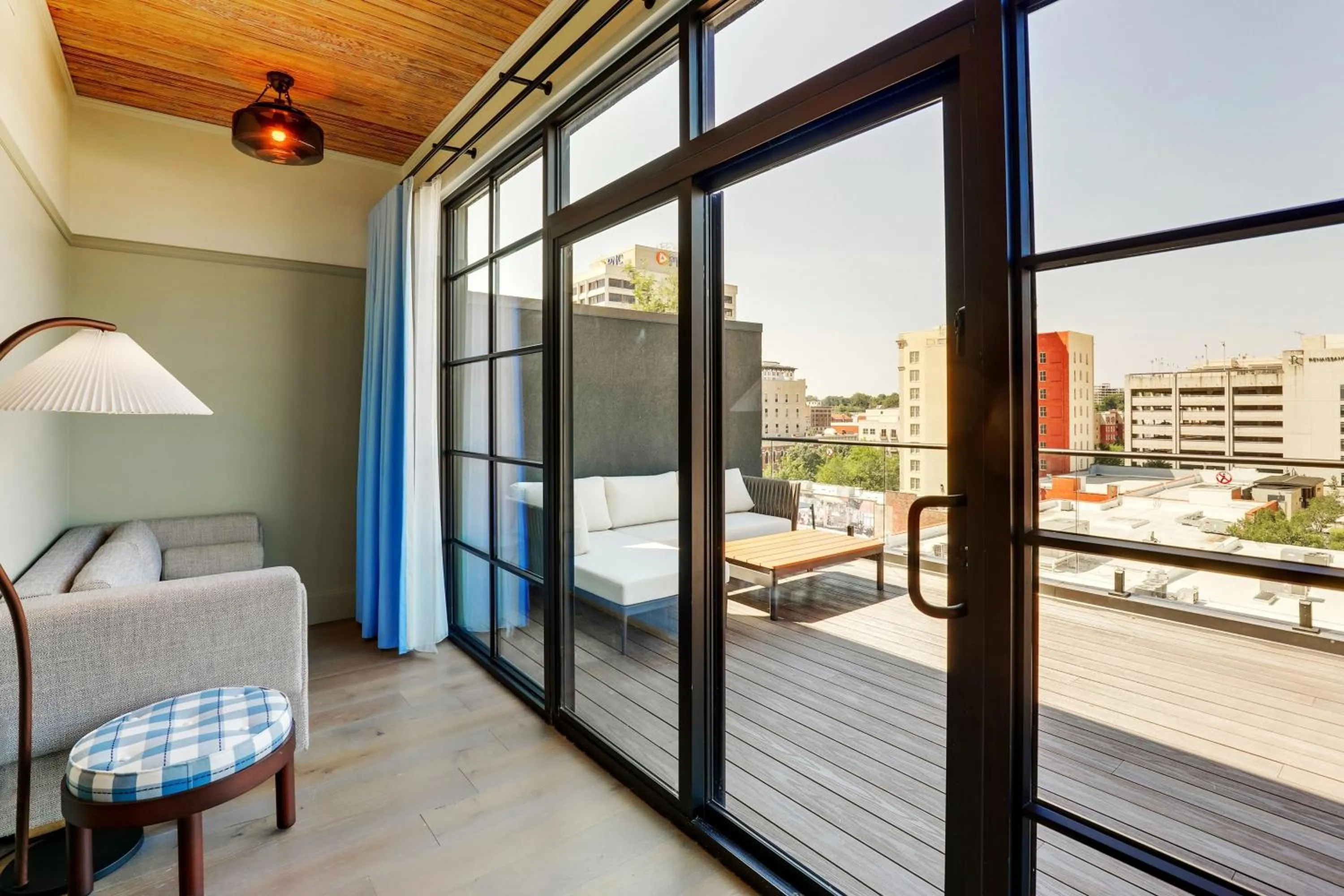 Photo of the whole room, Bed in Trilogy Hotel Montgomery, Autograph Collection