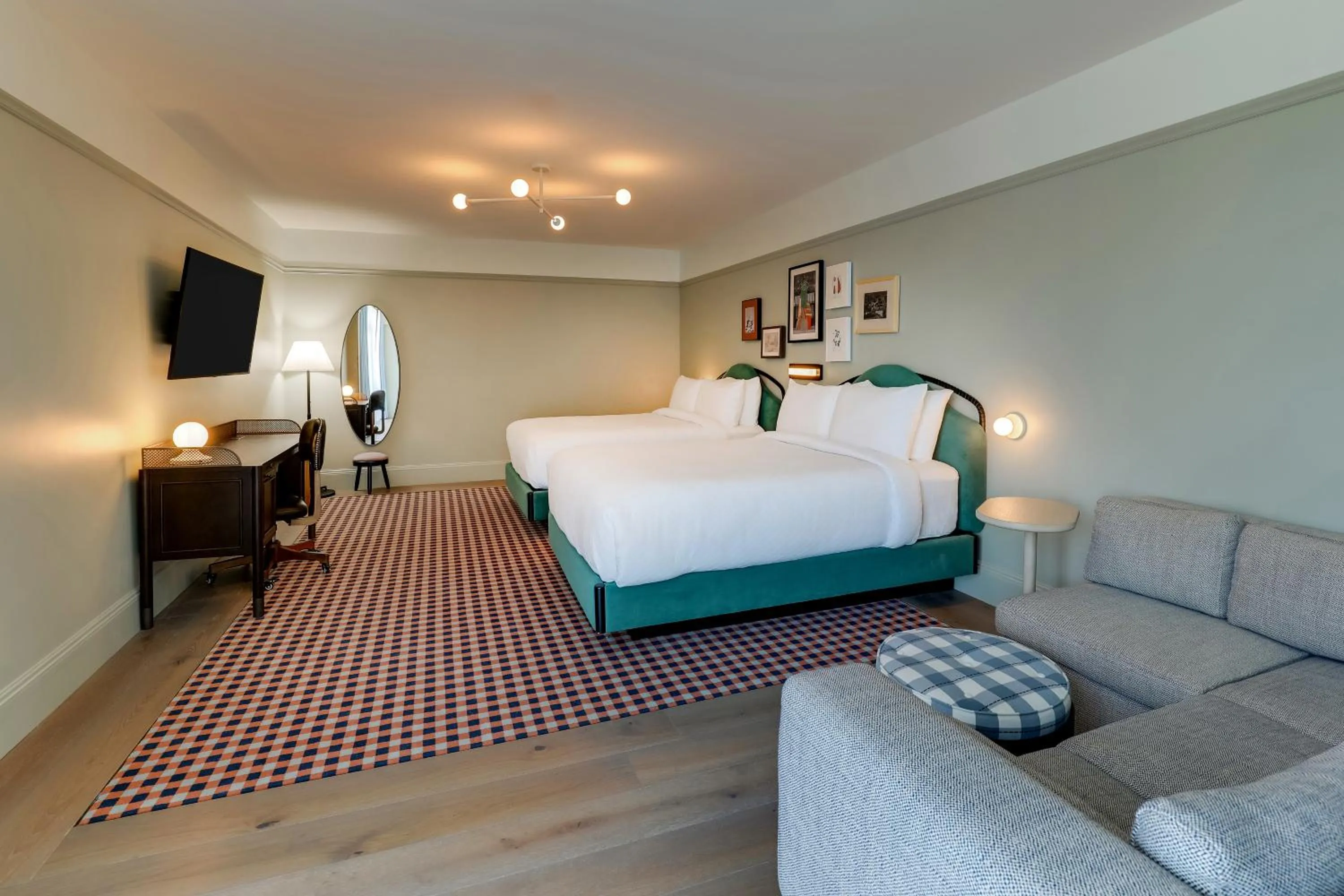 Bedroom, Bed in Trilogy Hotel Montgomery, Autograph Collection