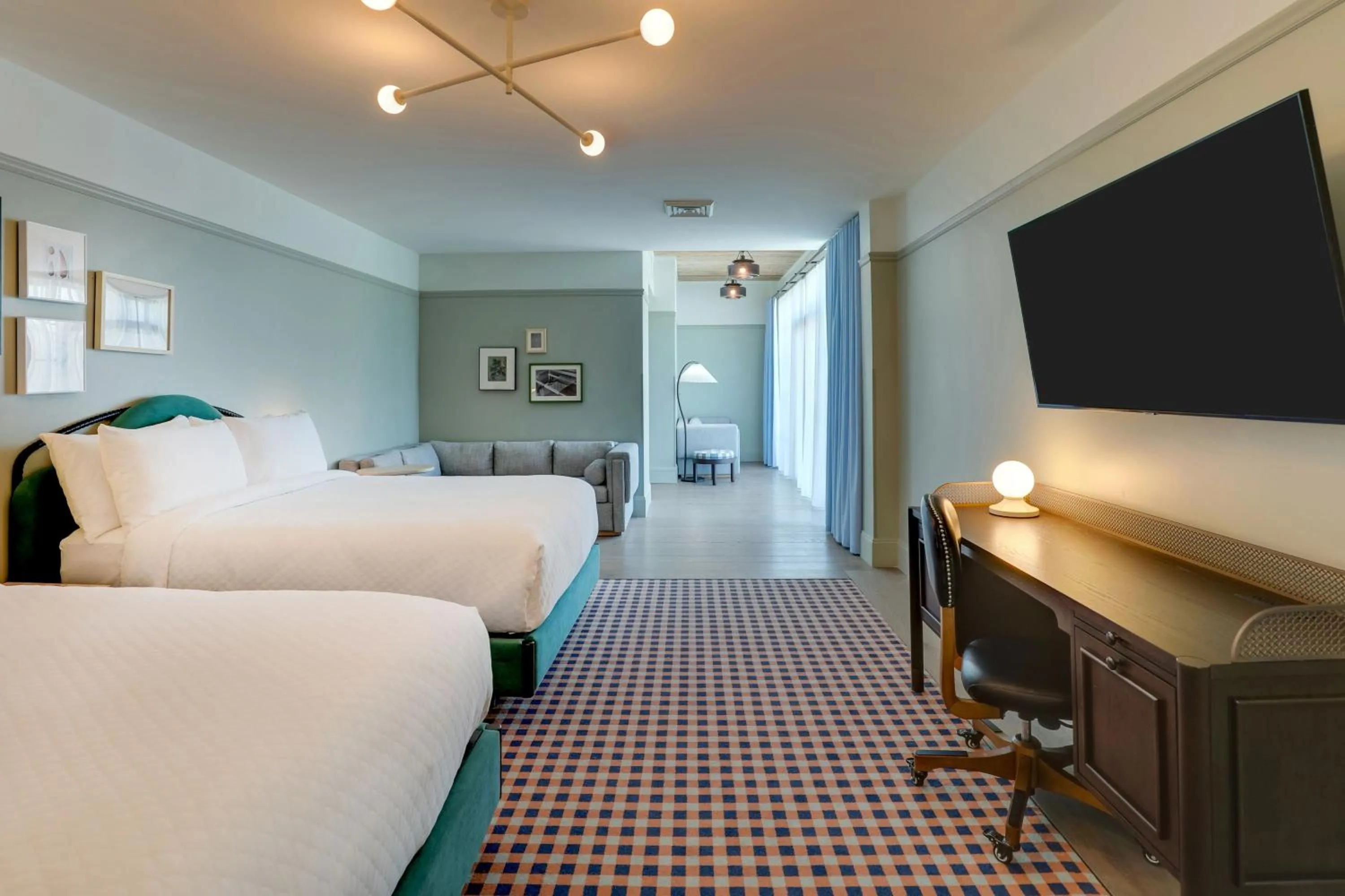 Photo of the whole room, Bed in Trilogy Hotel Montgomery, Autograph Collection