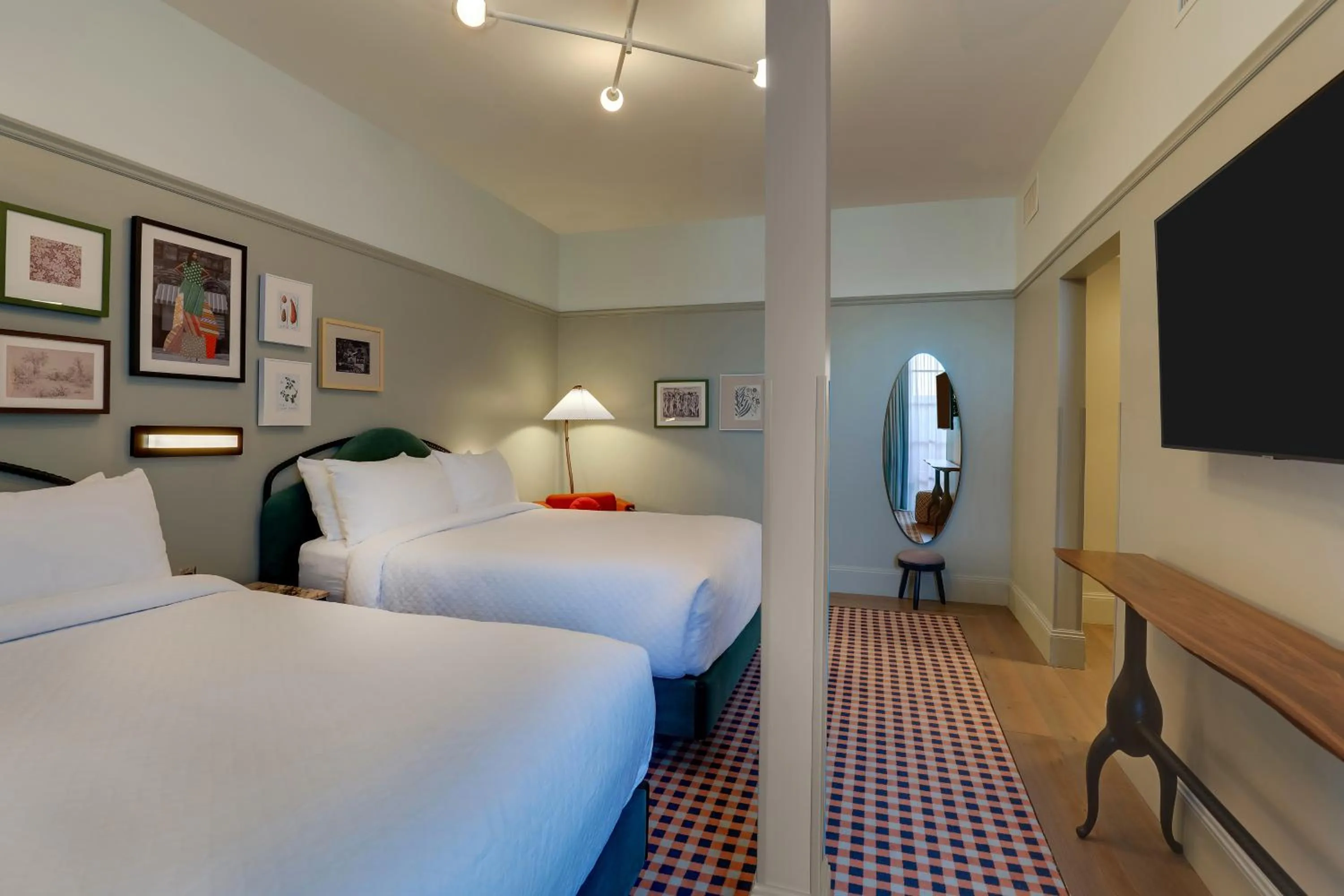 Bed in Trilogy Hotel Montgomery, Autograph Collection