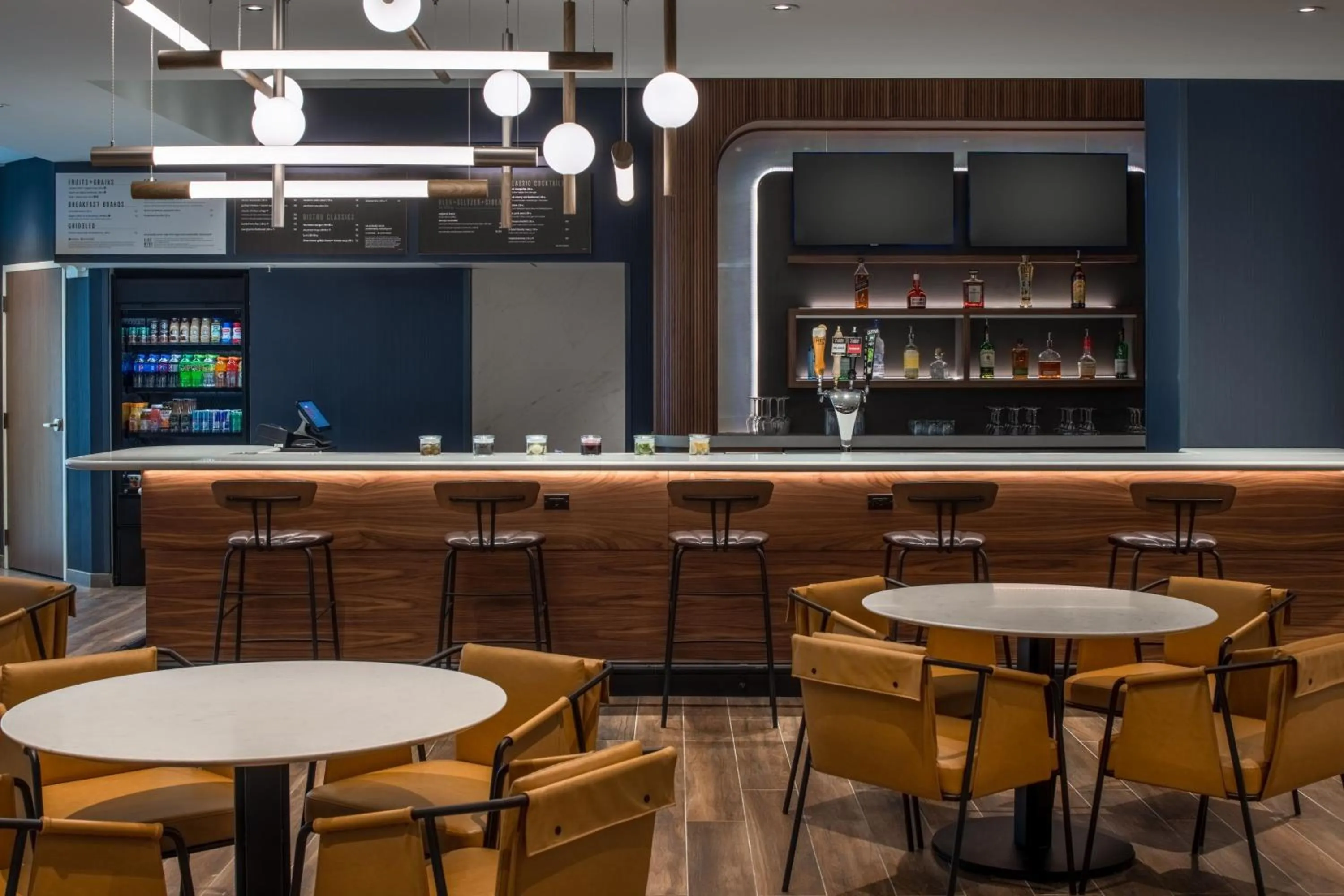 Lobby or reception in Courtyard by Marriott Olympia