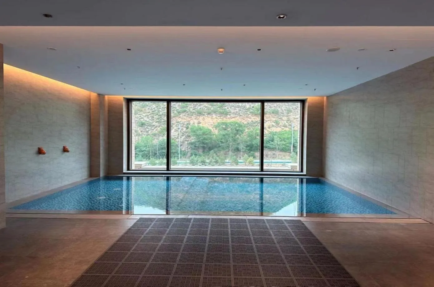 Pool view in Courtyard by Marriott Chongli