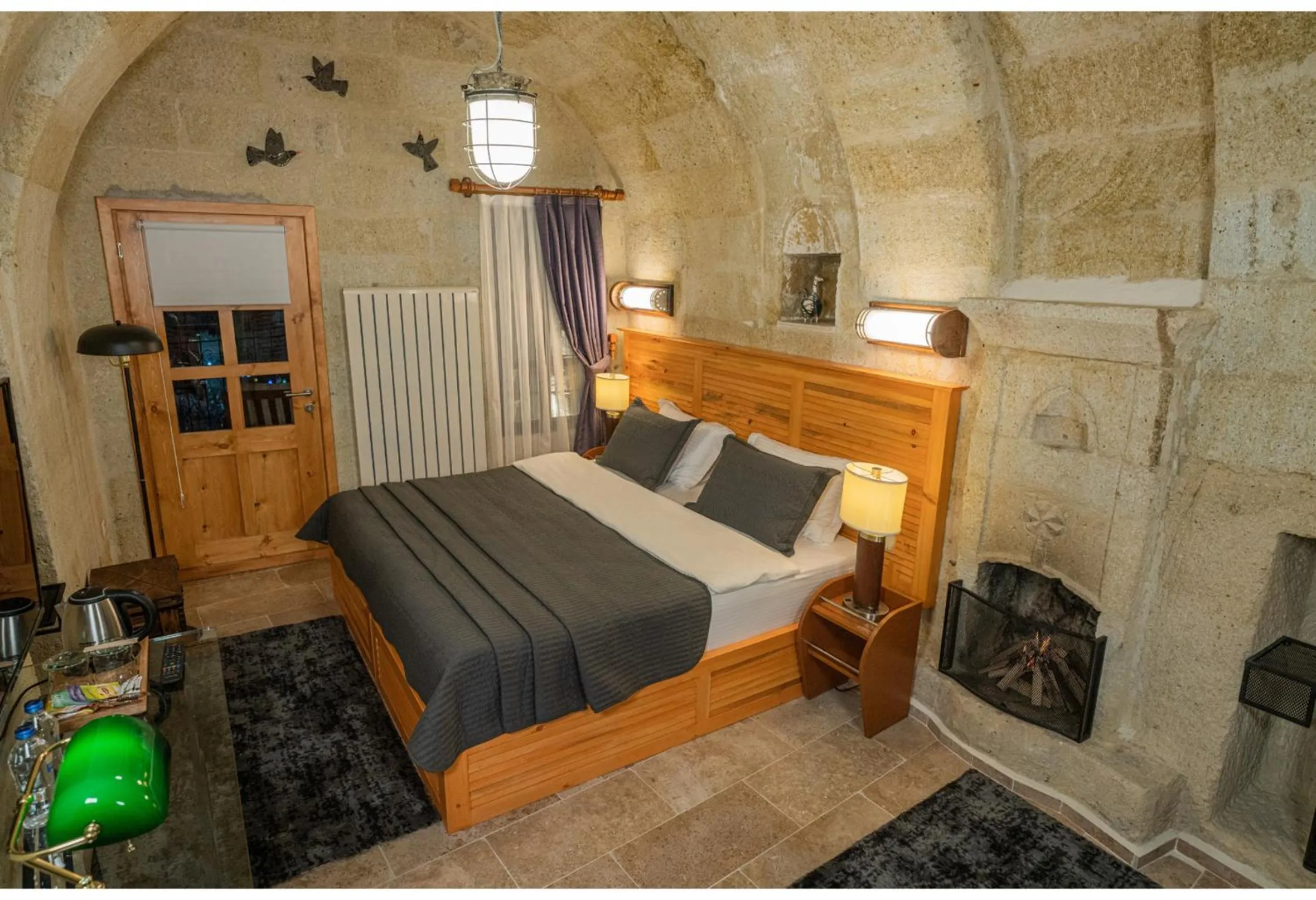 Photo of the whole room in Bala Cave House