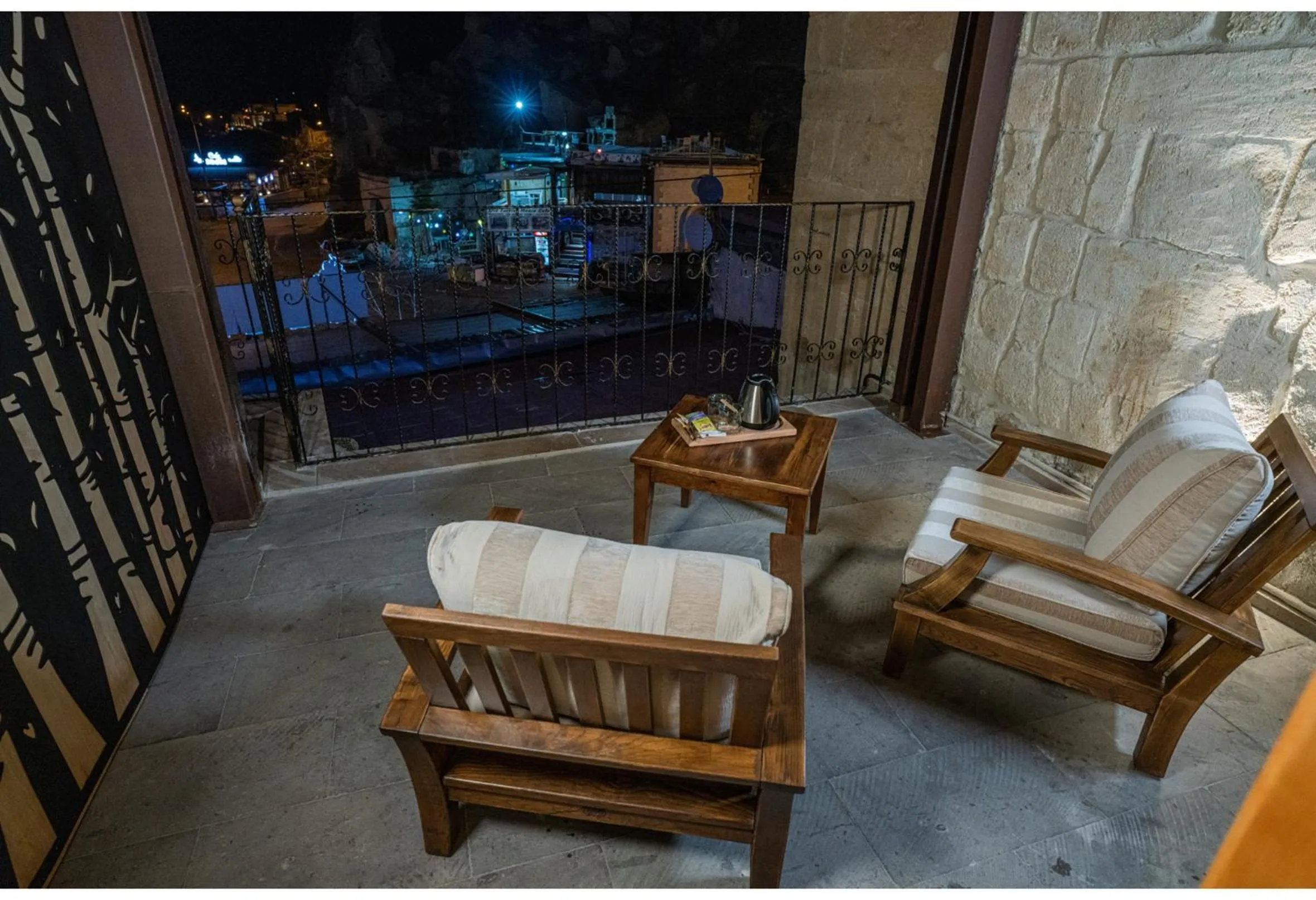 Night in Bala Cave House