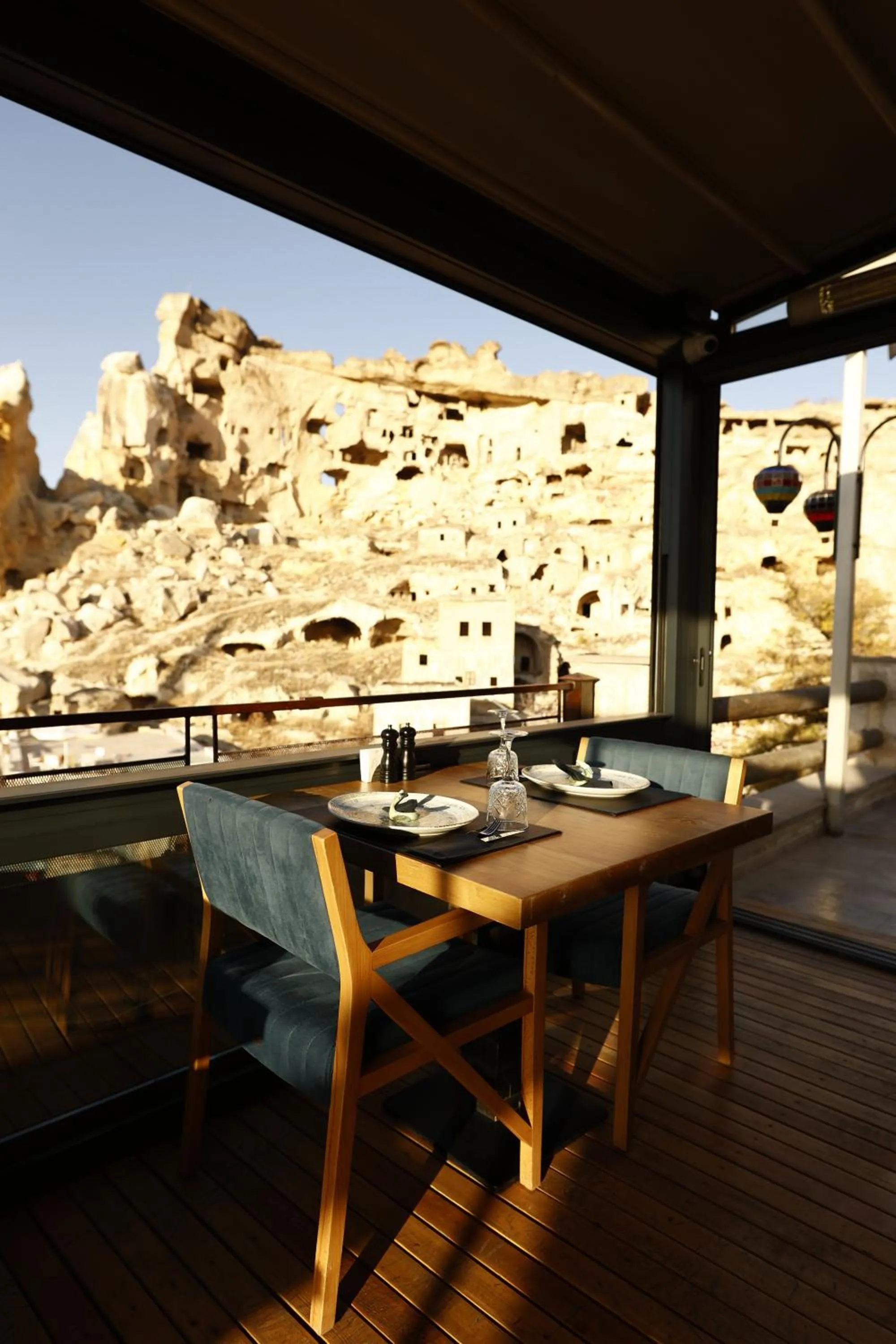 Day in Bala Cave House