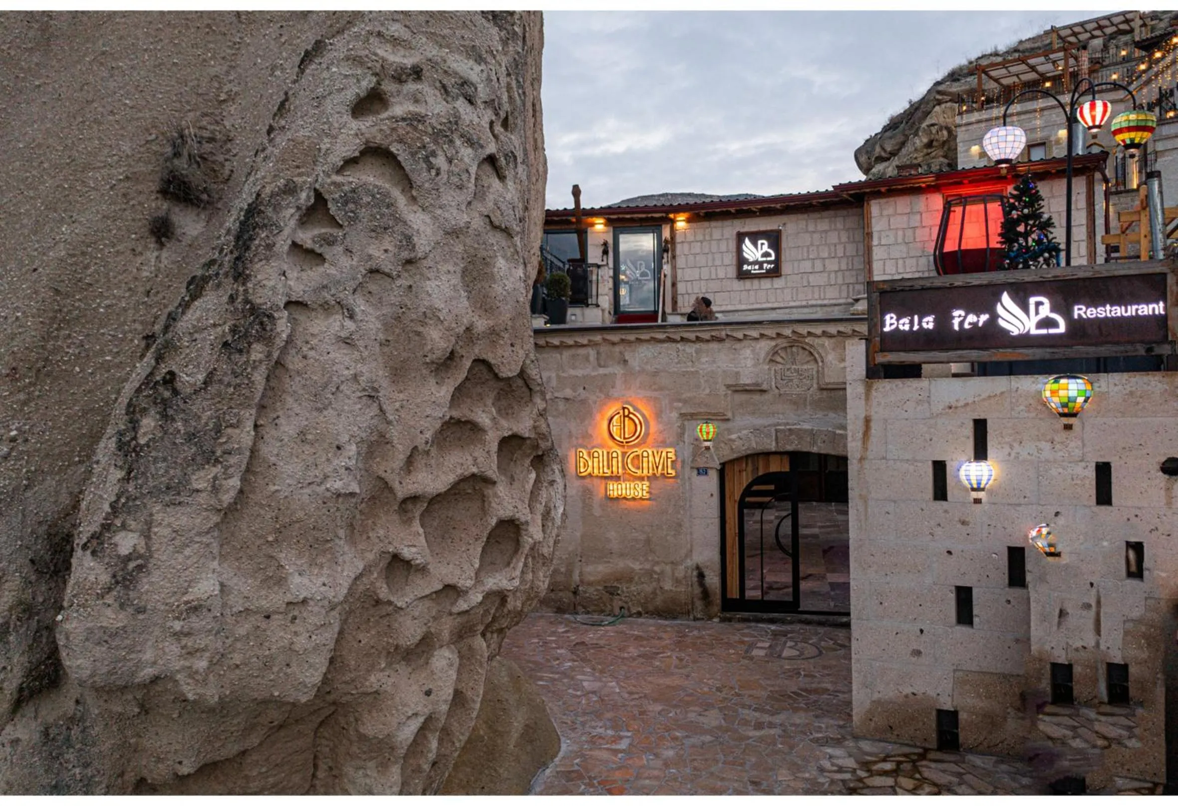 Garden in Bala Cave House
